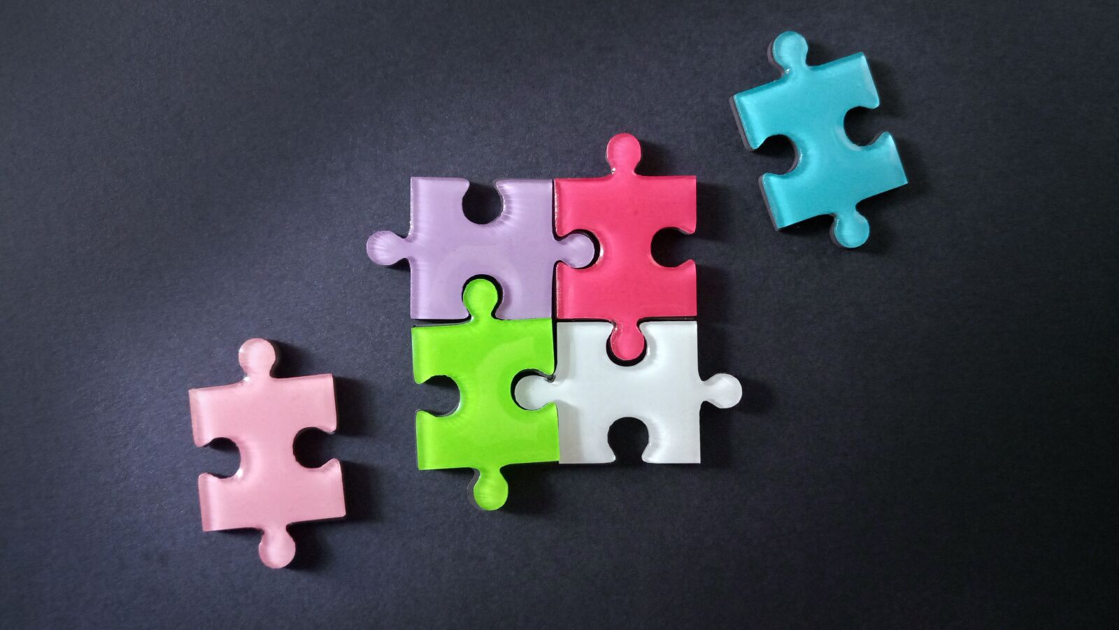 SHIFT 6M sample photo. Puzzle, cooperation, outsider photography