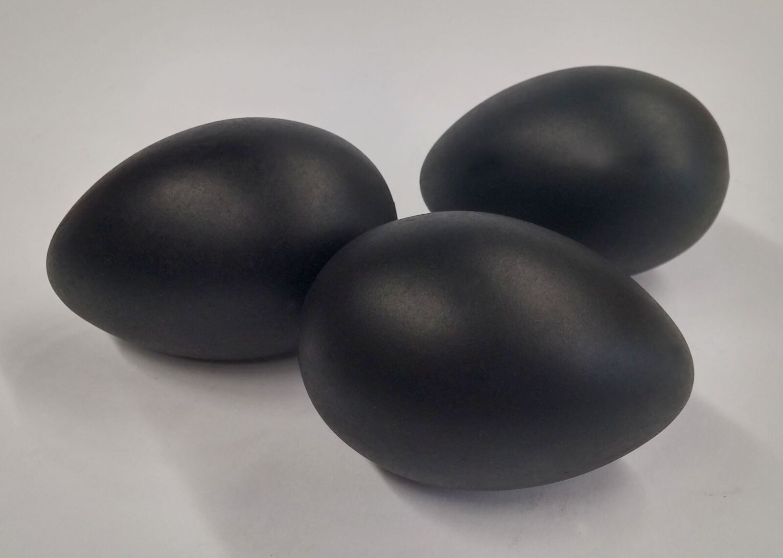 LG G3 sample photo. Eggs, chalkboard, black photography