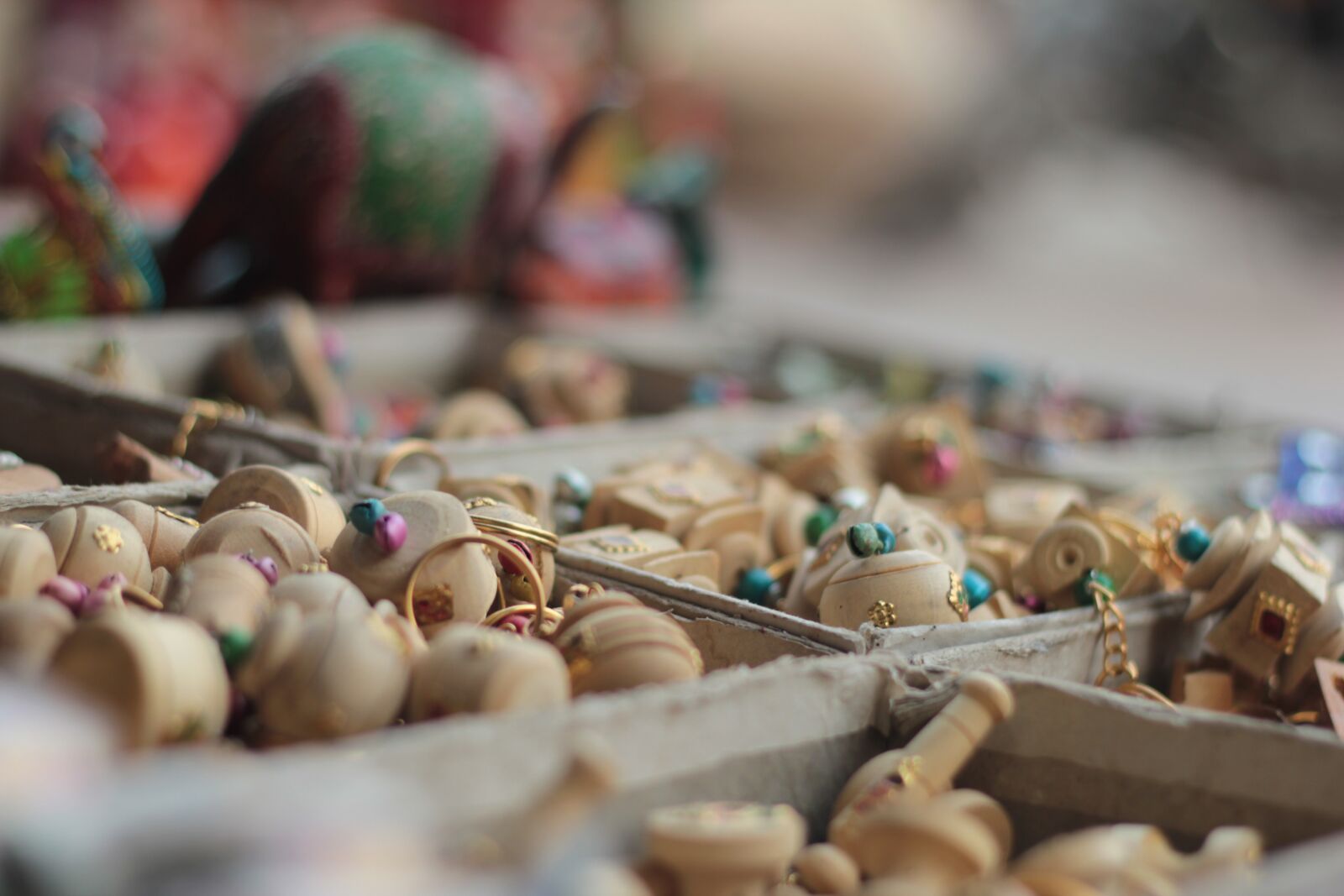 Canon EOS 550D (EOS Rebel T2i / EOS Kiss X4) sample photo. Indian traditional shopping, jaipur photography