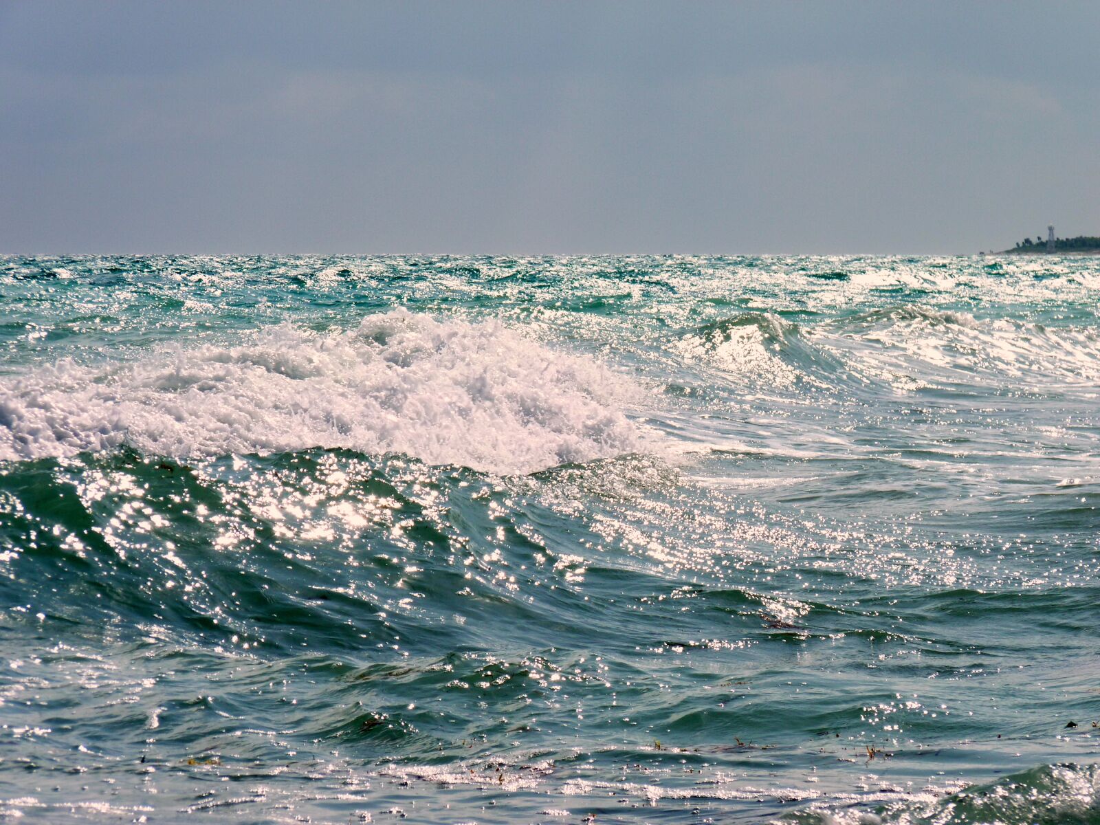 Panasonic Lumix DMC-FZ35 (Lumix DMC-FZ38) sample photo. Landscape, sea, waves photography