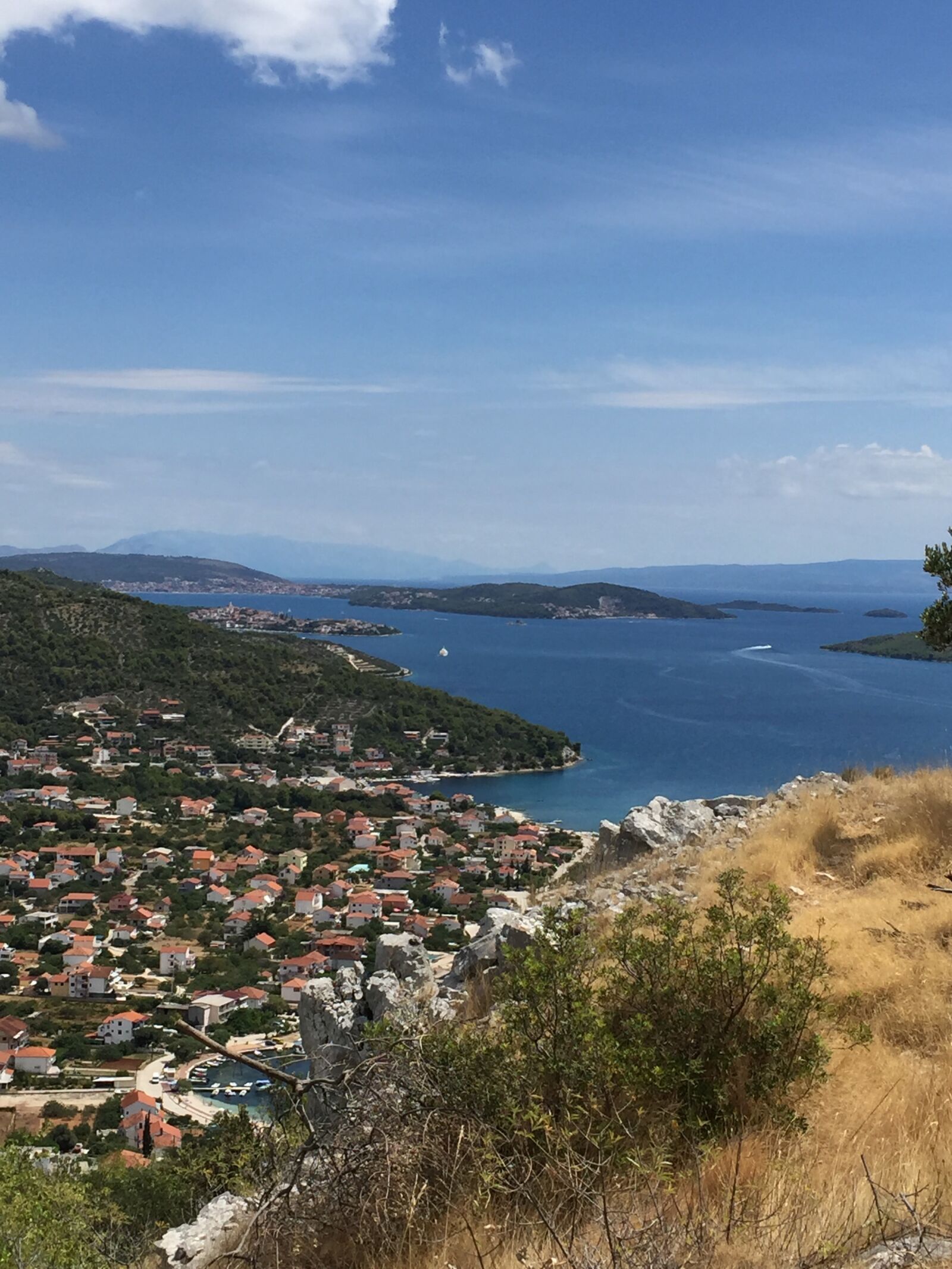 iPhone 6 Plus back camera 4.15mm f/2.2 sample photo. Croatia, the mediterranean sea photography
