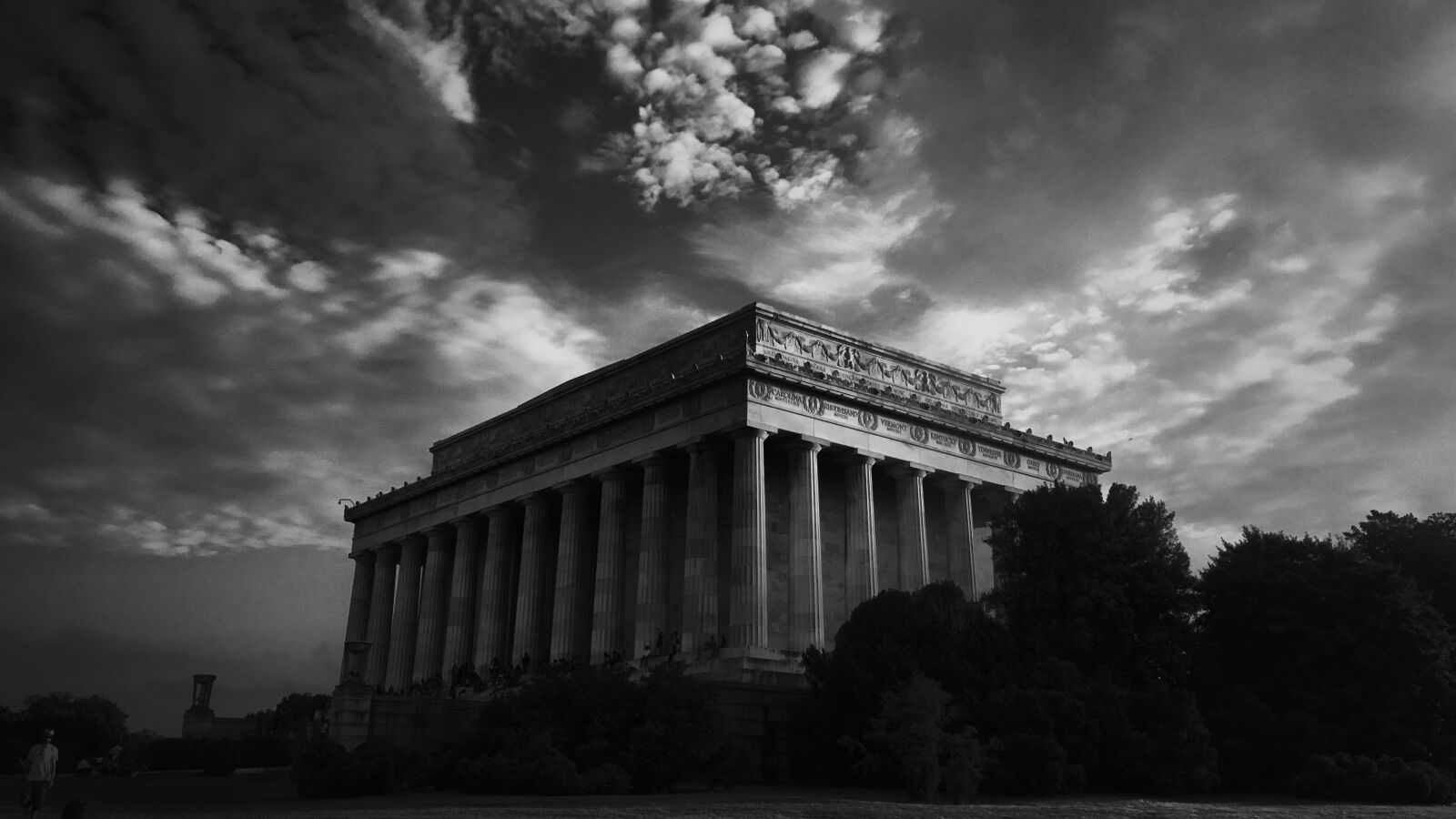 Apple iPhone 6s Plus sample photo. Architecture, building, columns photography