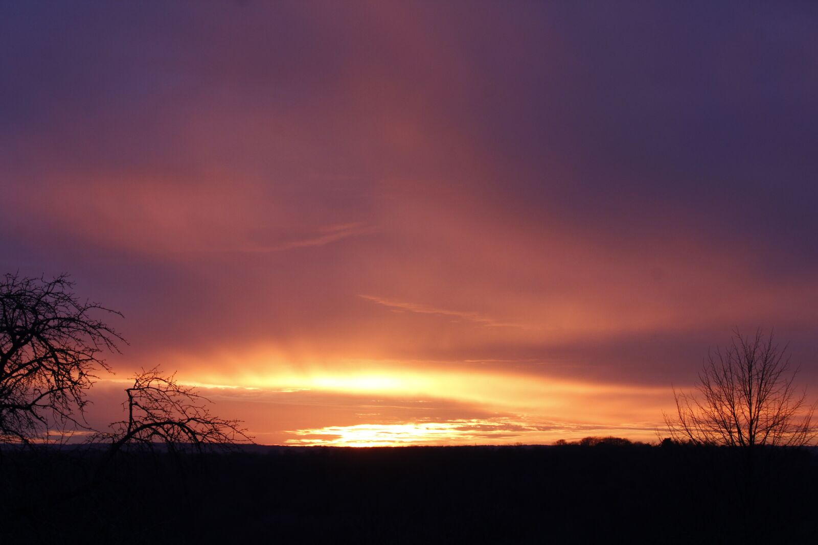 Canon EOS 1200D (EOS Rebel T5 / EOS Kiss X70 / EOS Hi) sample photo. Sun, sunset, landscape photography