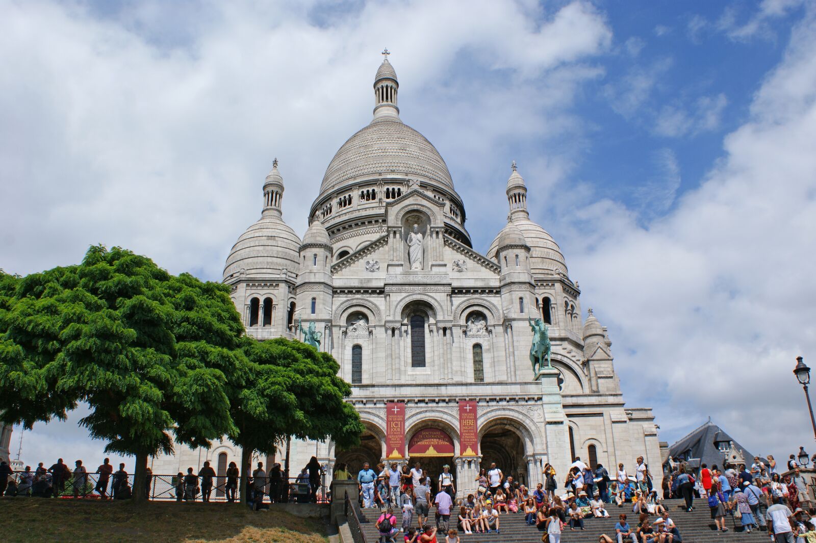 Sony Alpha DSLR-A350 sample photo. Sanctuary, paris, temple photography