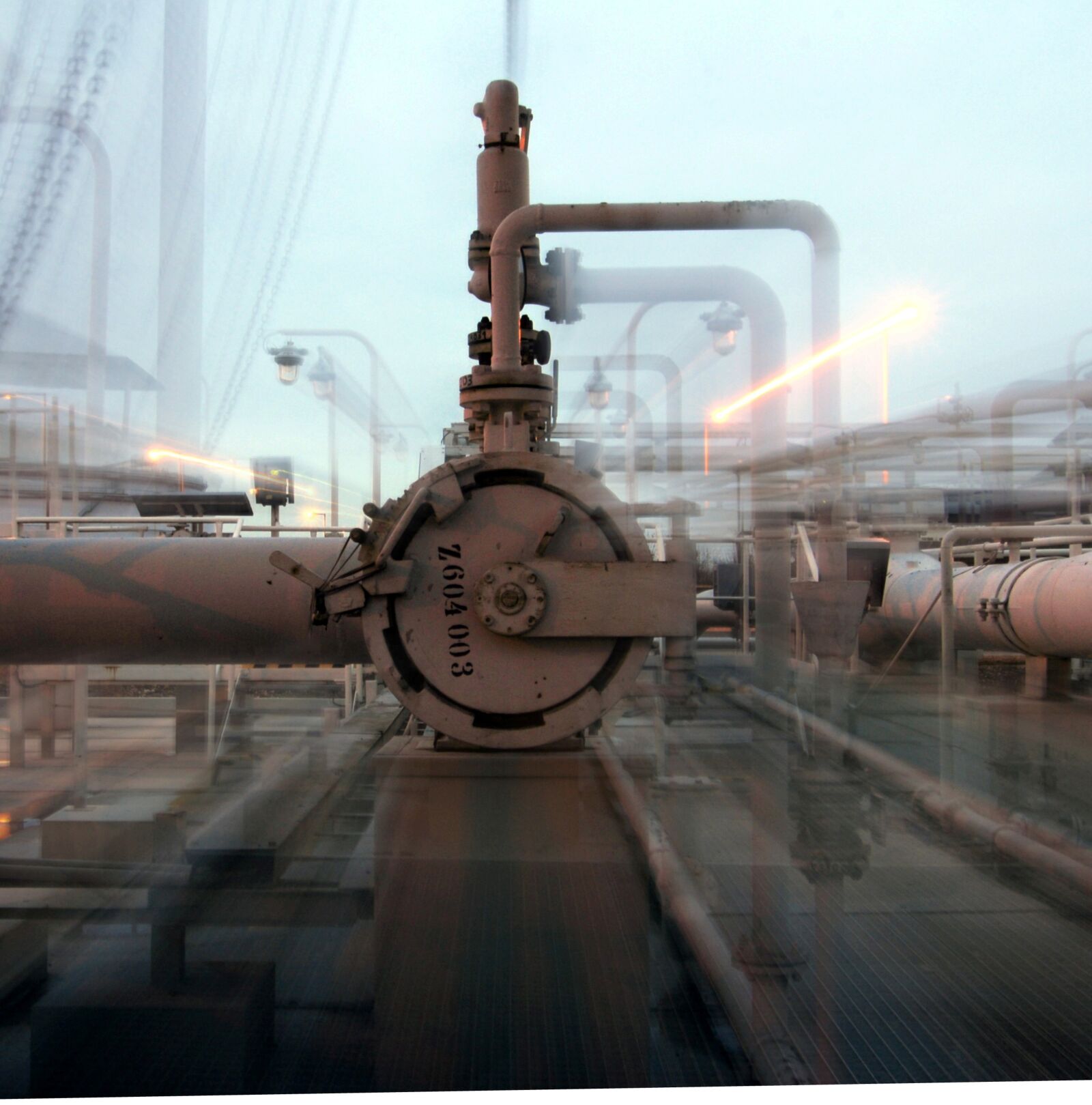 Nikon D200 sample photo. Technology, industry, pipe photography