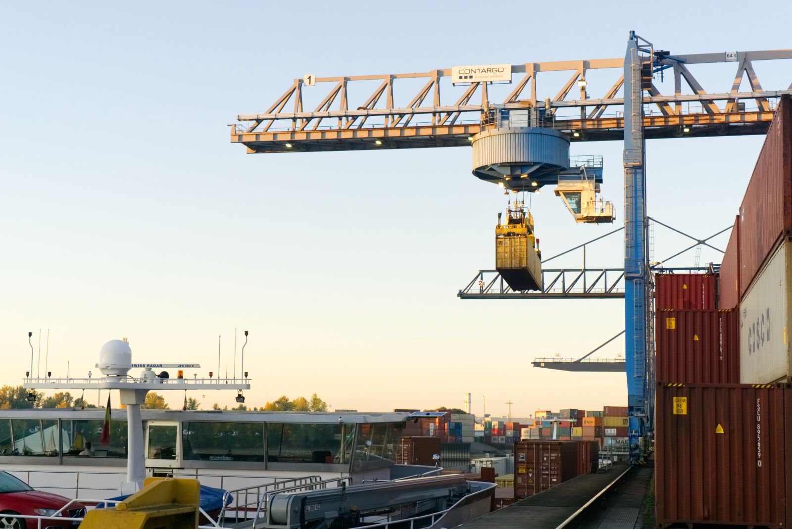 Sony a6000 + Sony E 35mm F1.8 OSS sample photo. Crane, loading crane, container photography