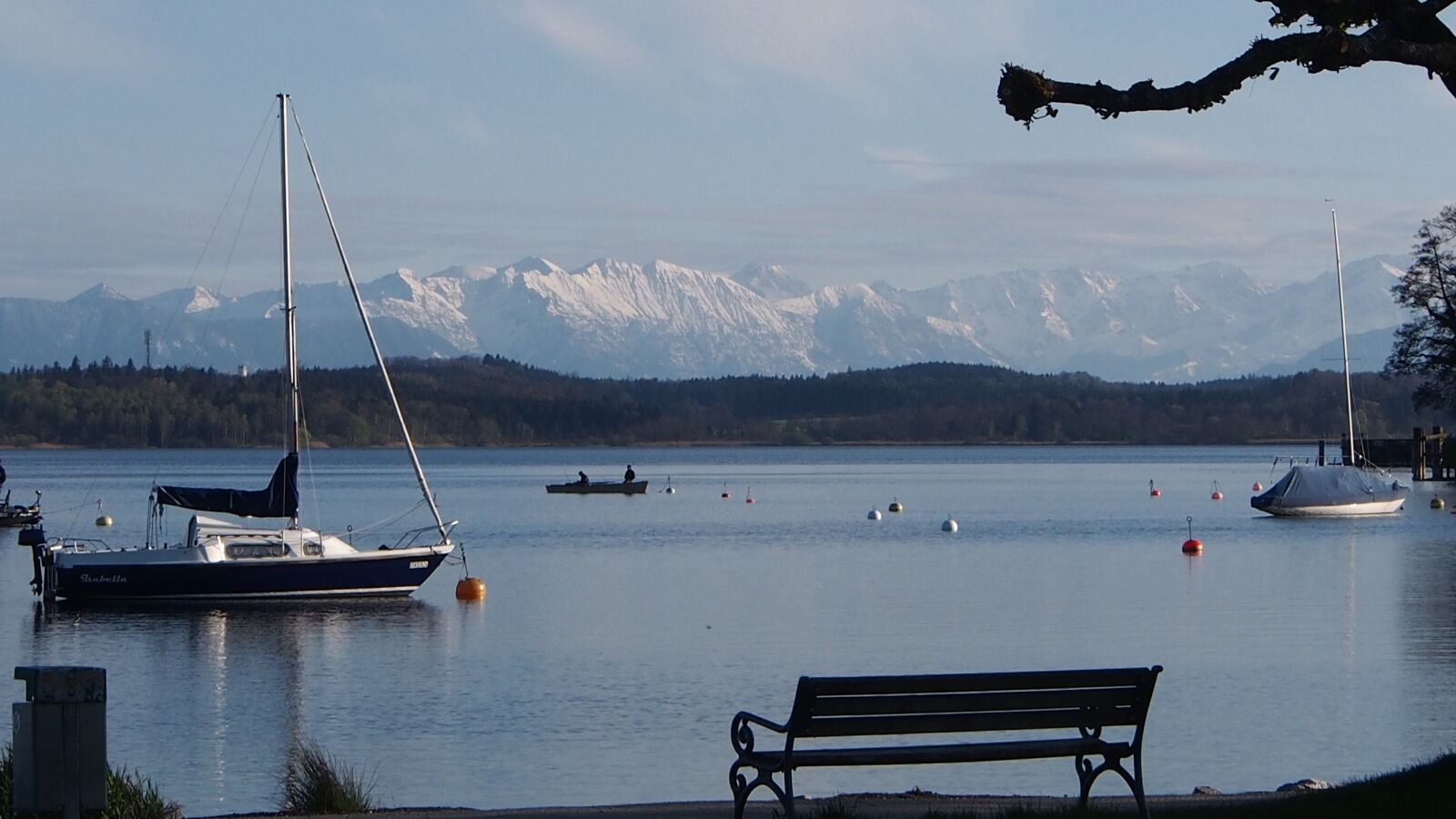 Olympus OM-D E-M5 sample photo. Starnberger see, bank, sailing photography