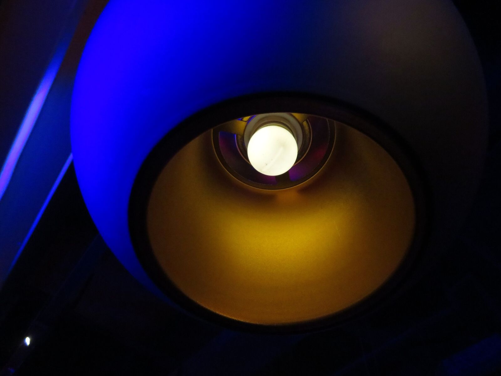 Canon PowerShot SX730 HS sample photo. Light, ceiling, abstract photography