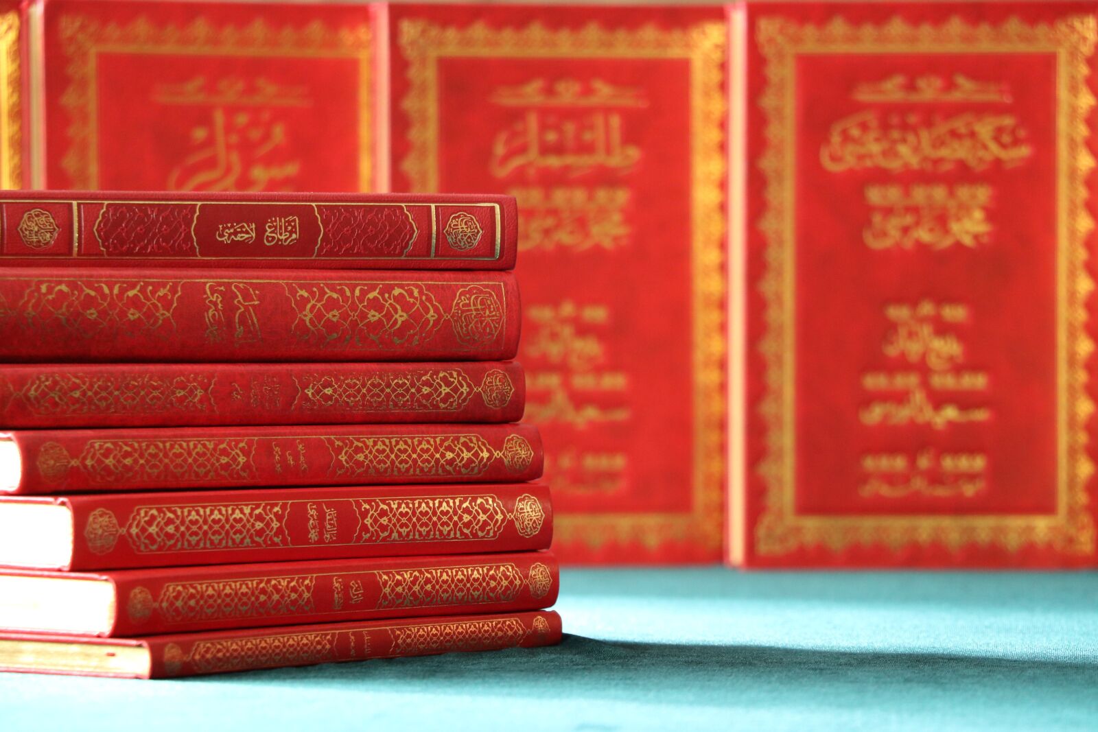 Canon EOS 750D (EOS Rebel T6i / EOS Kiss X8i) sample photo. Risale, quran, worship photography