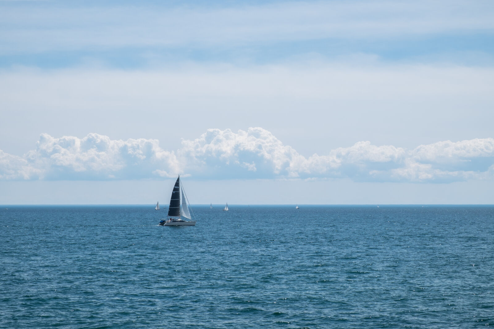 Fujifilm X-T10 sample photo. Sailboat, sailing, on, sea photography