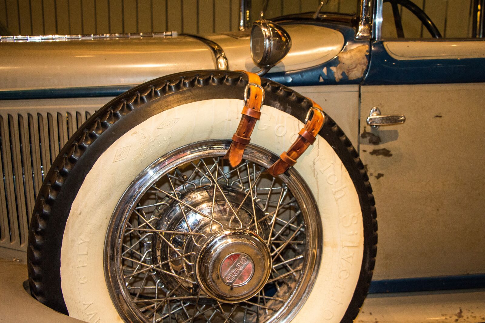 Canon EOS 700D (EOS Rebel T5i / EOS Kiss X7i) sample photo. Goodyear, spare tire, roadster photography