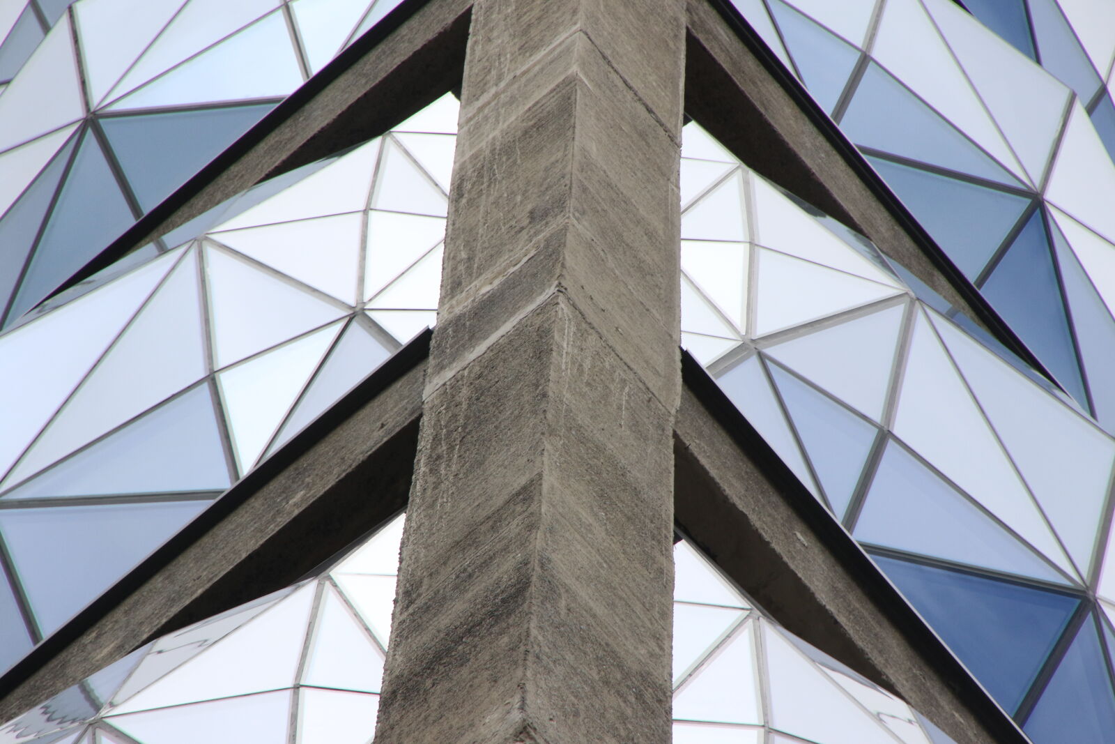 Canon EOS 7D Mark II sample photo. Architecture, concrete, contemporary, design photography