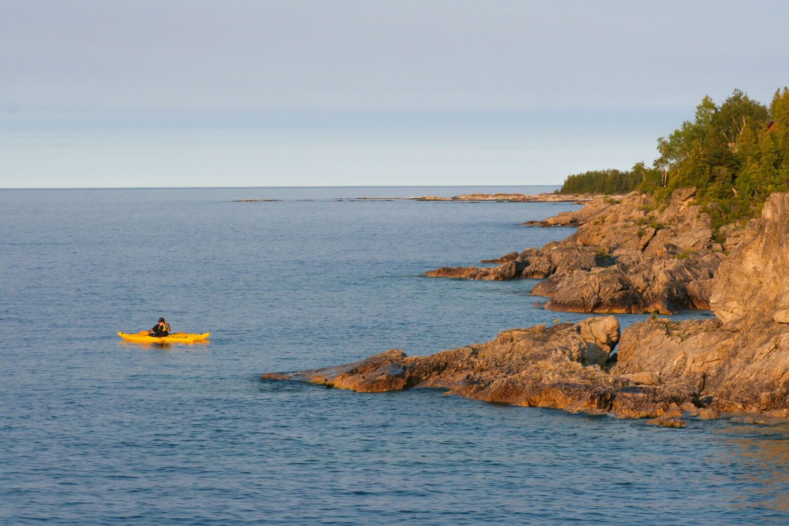 Canon EOS 20D sample photo. Kayak, coast, rocks photography