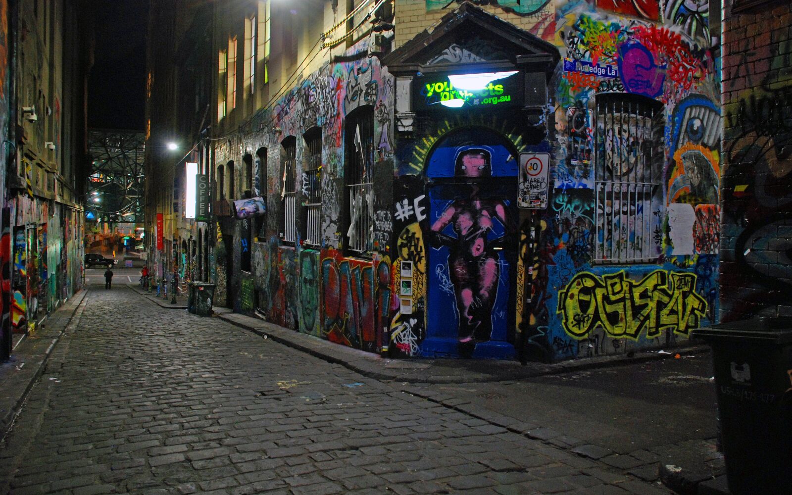 Nikon D80 sample photo. Laneways, melbourne, graffiti photography