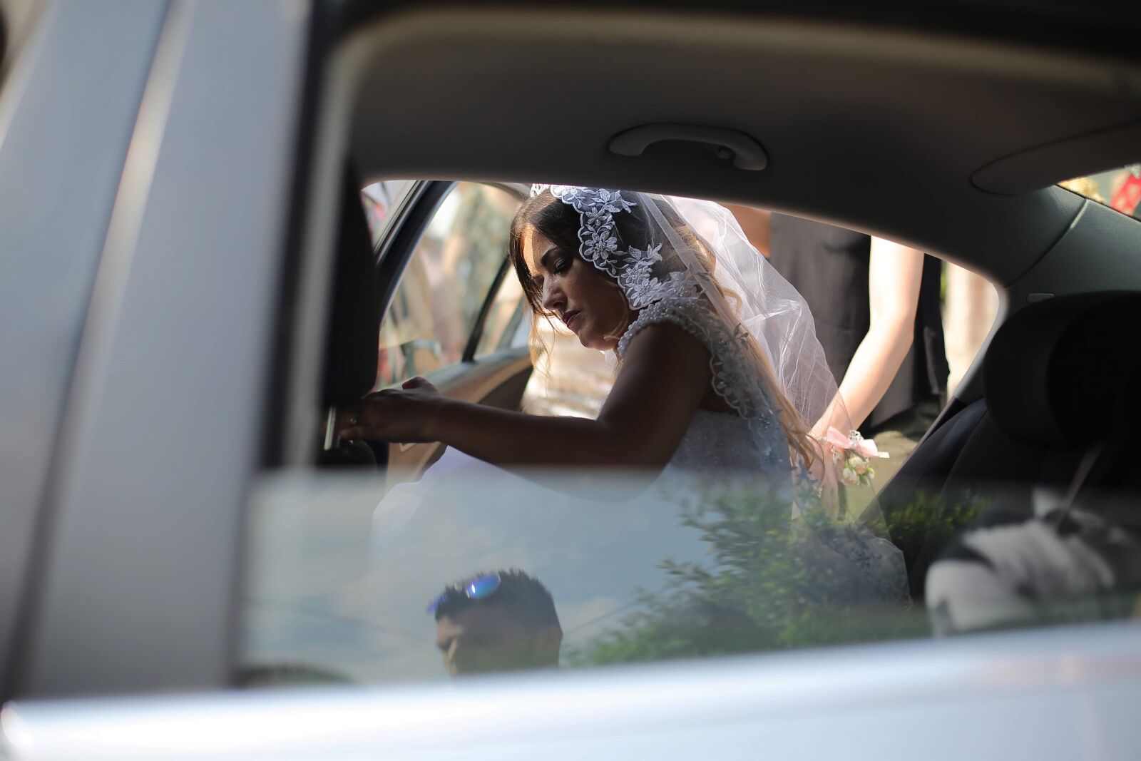 Canon EF 50mm F1.4 USM sample photo. Bride, car, inside, woman photography