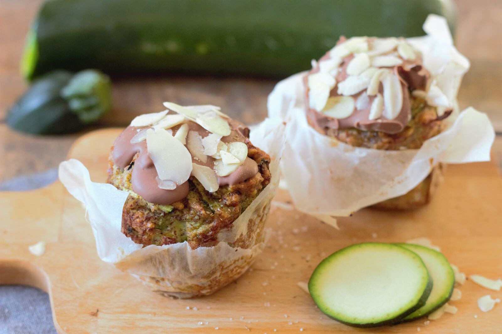 Canon EOS 600D (Rebel EOS T3i / EOS Kiss X5) sample photo. Muffins, zucchini, muffin photography