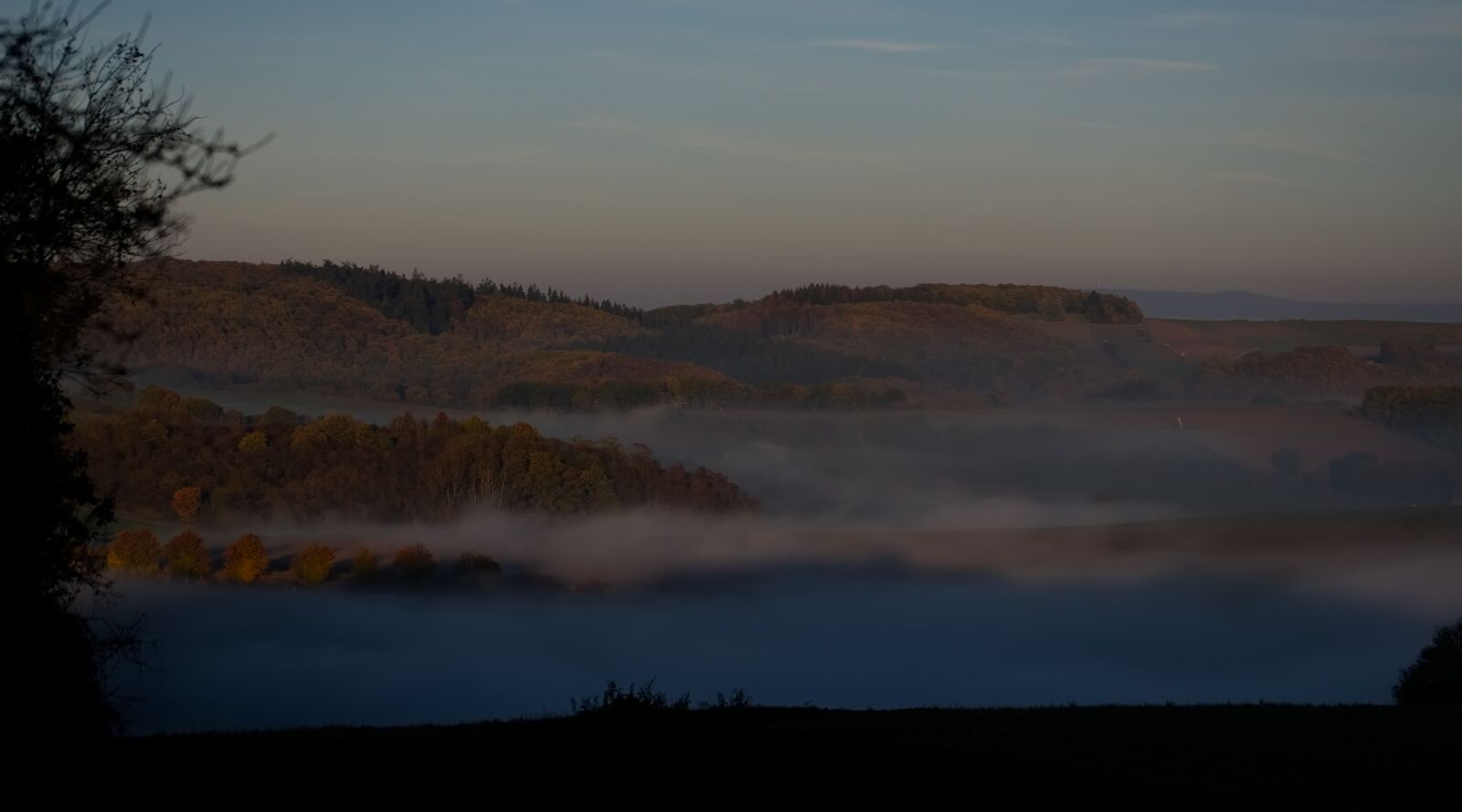 Nikon D5500 sample photo. Landscape, fog, nature photography