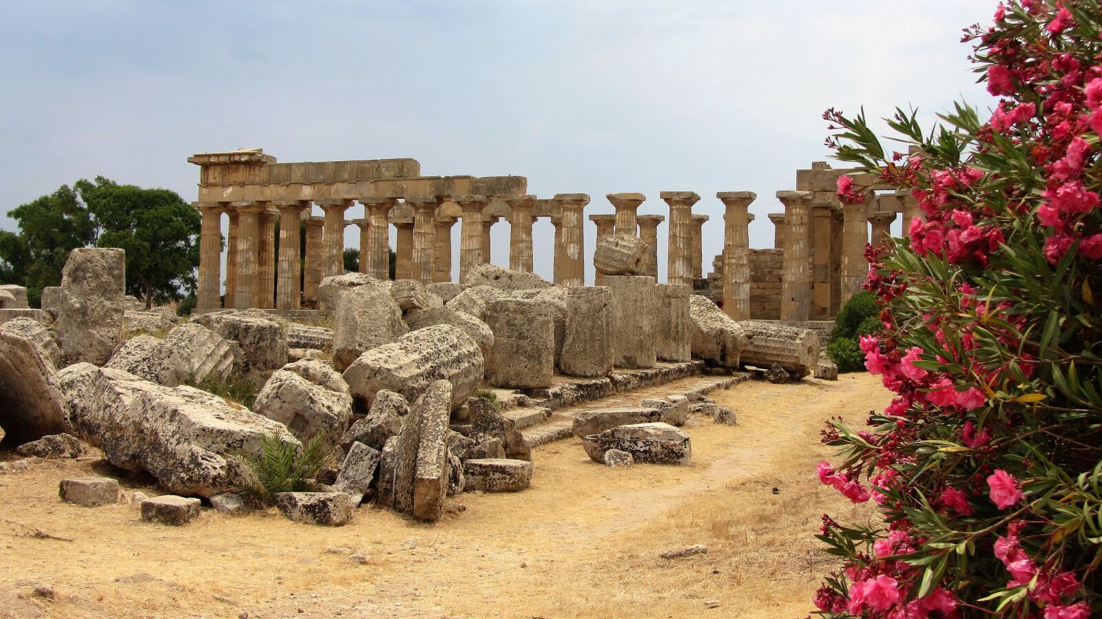 Canon PowerShot SX220 HS sample photo. Sicily, selinunte, doric temples photography