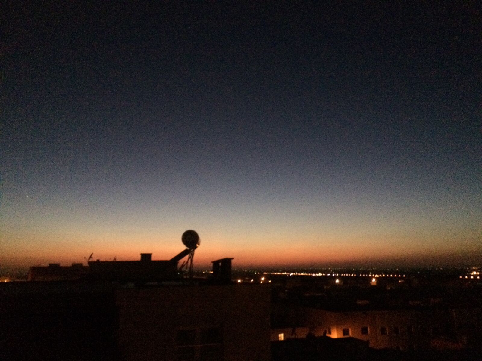 Apple iPhone 5s sample photo. Building, city, dawn, dusk photography