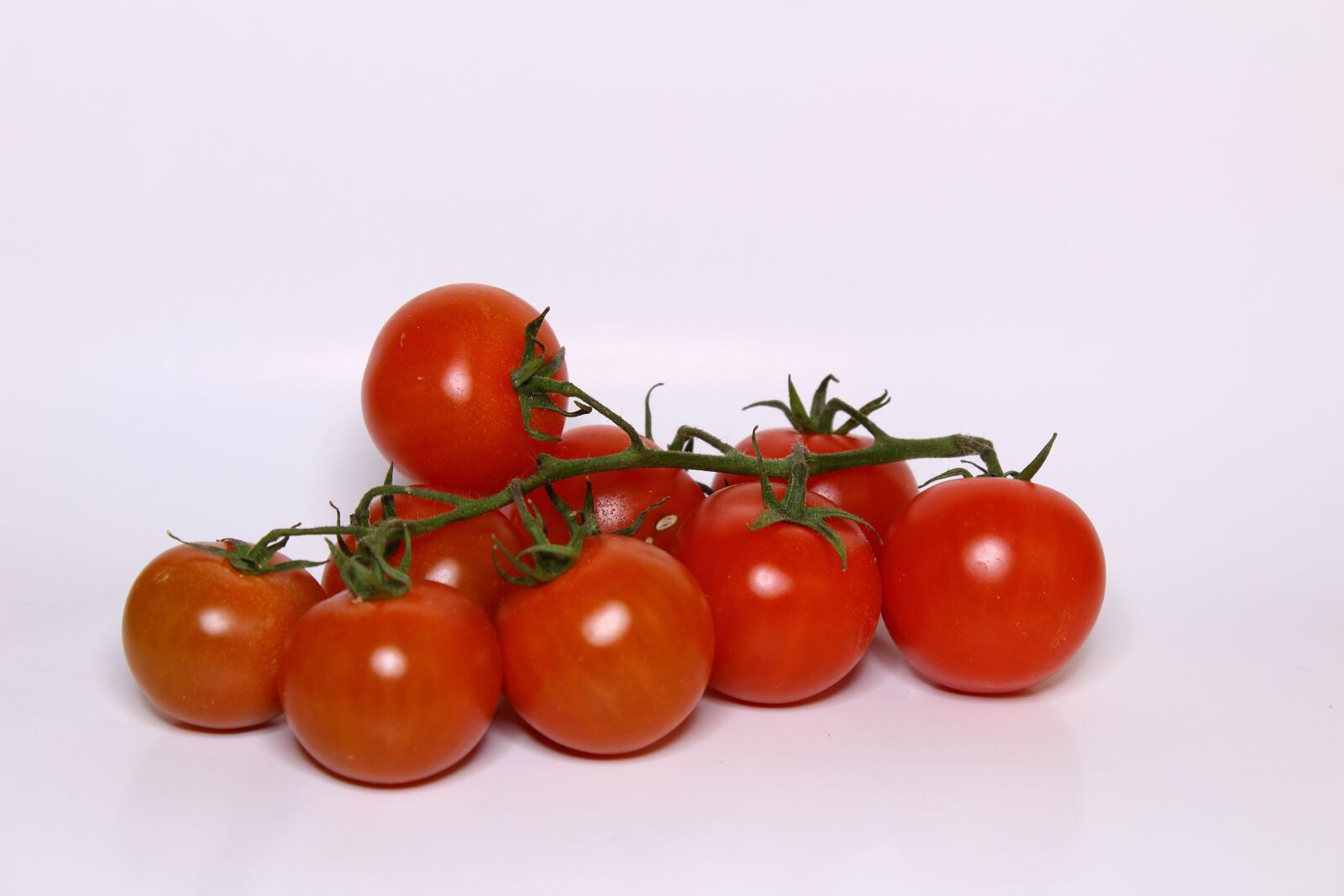 Canon EOS 1300D (EOS Rebel T6 / EOS Kiss X80) sample photo. Food, solanum lycopersicum, greet photography