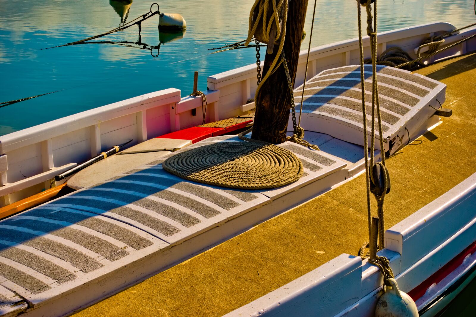 Sony DSC-RX100M5A sample photo. Boat, rope, sailboat photography