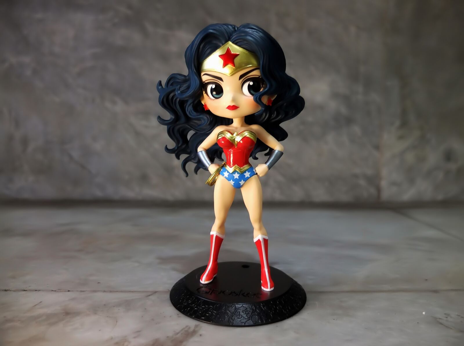 Fujifilm X10 sample photo. Wonder, woman, toy photography