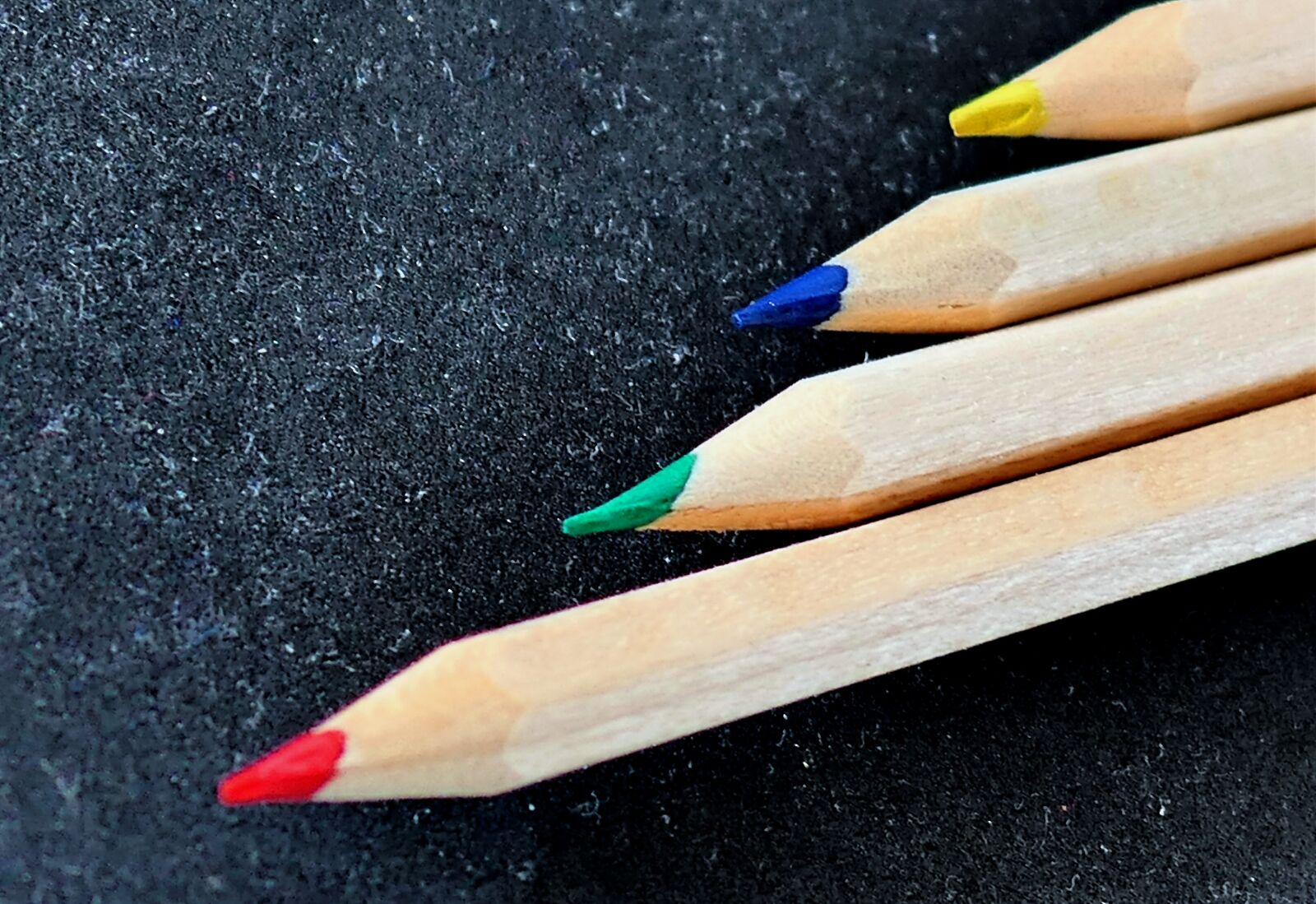Panasonic Lumix DMC-LX10 (Lumix DMC-LX15) sample photo. Colored pencil, paint, draw photography