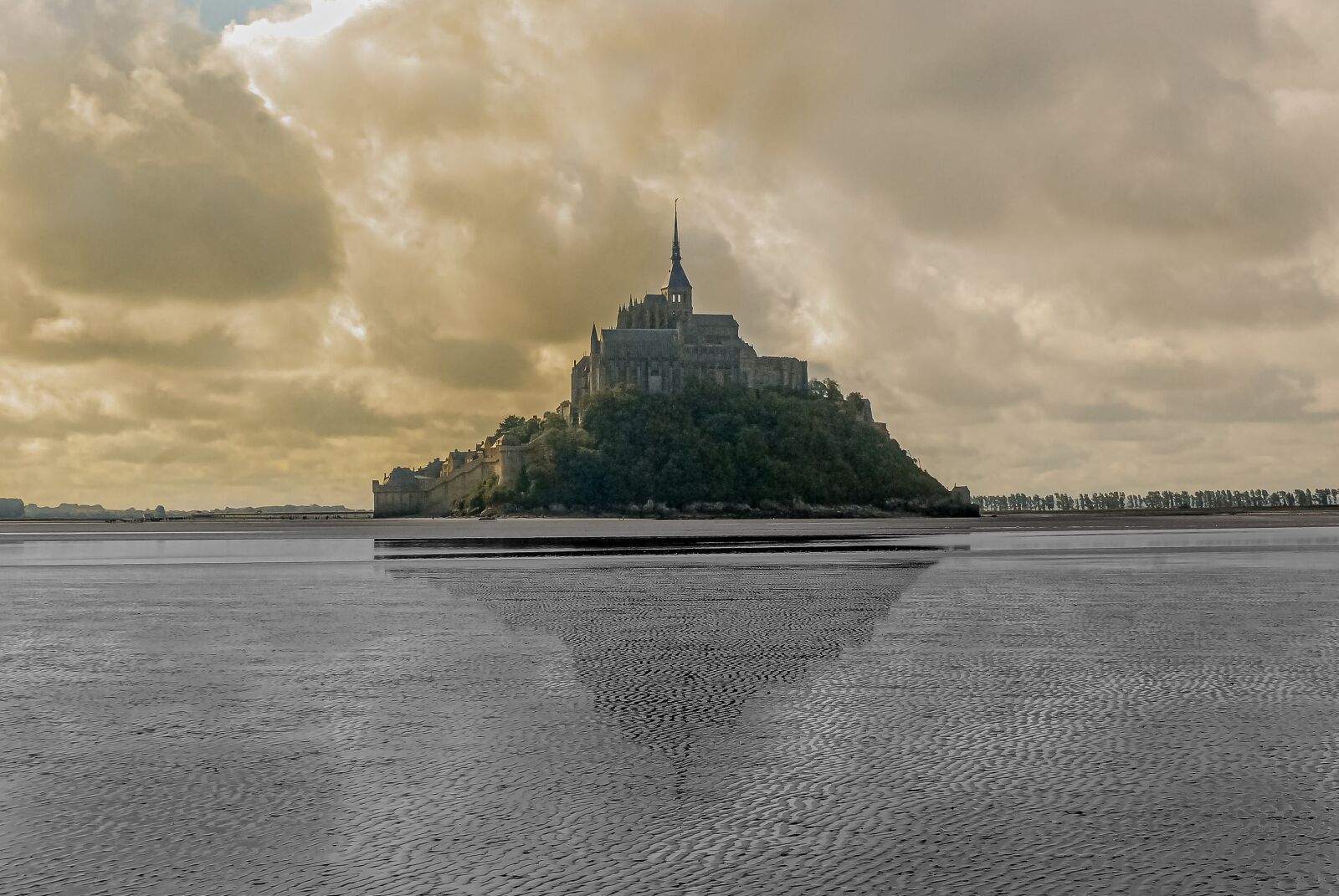 Nikon D80 sample photo. Mont saint michel, france photography