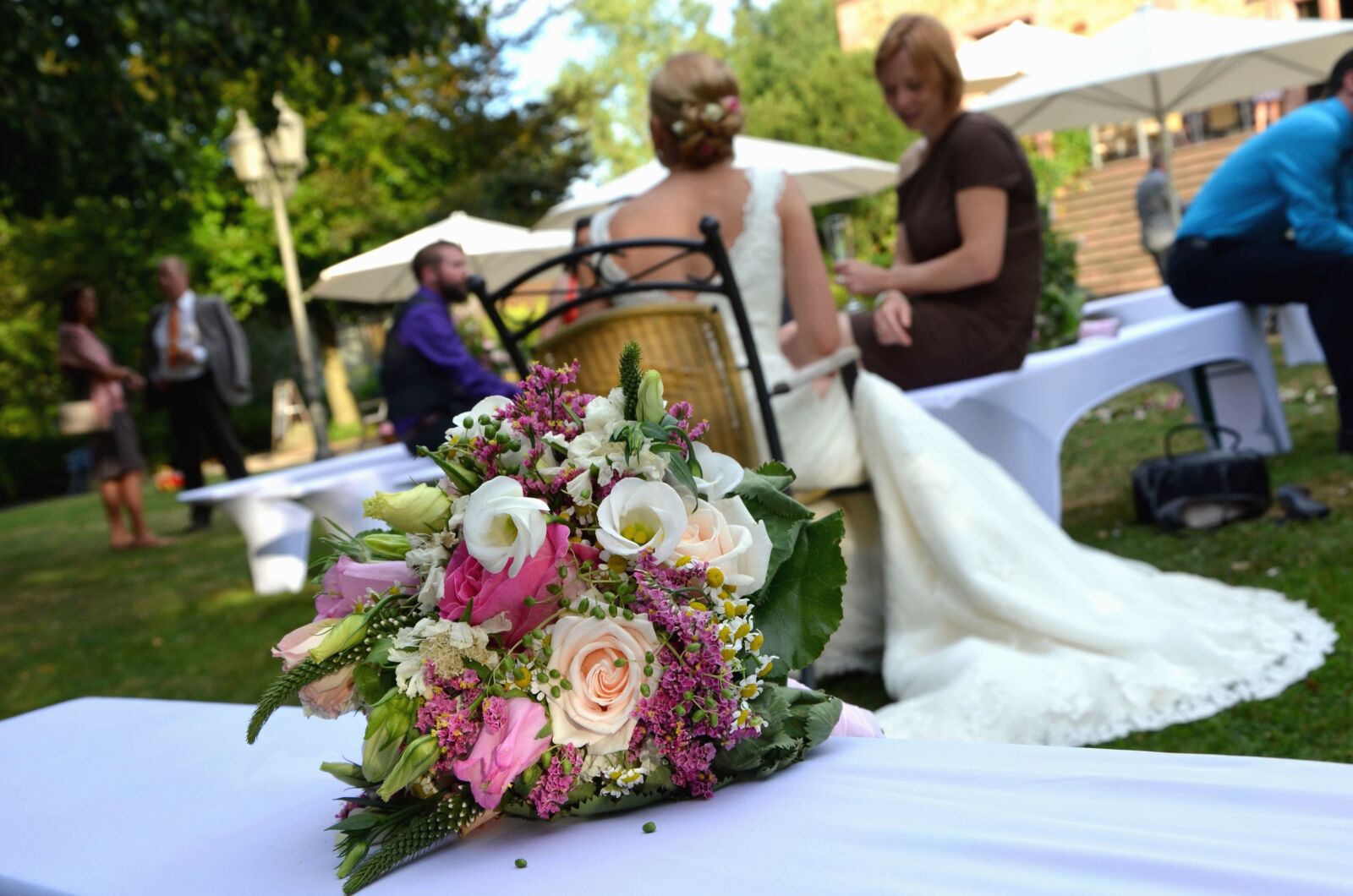 Nikon D5100 sample photo. Wedding, bouquet, bride, flower photography