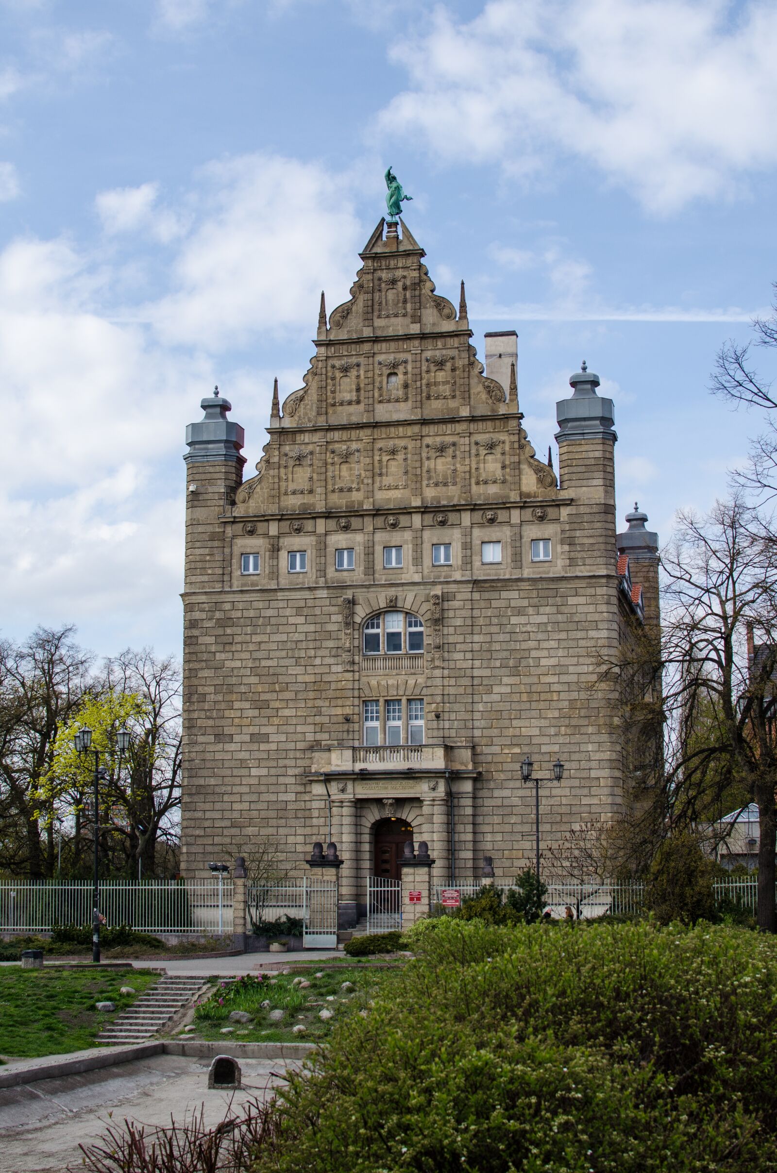 Nikon D5100 sample photo. City, toruń, architecture photography