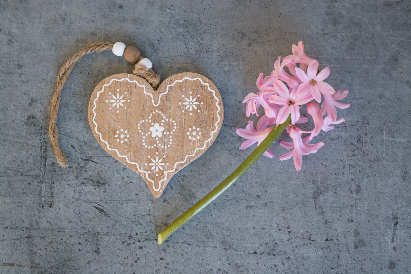 Nikon D7100 sample photo. Heart, wooden heart, love photography