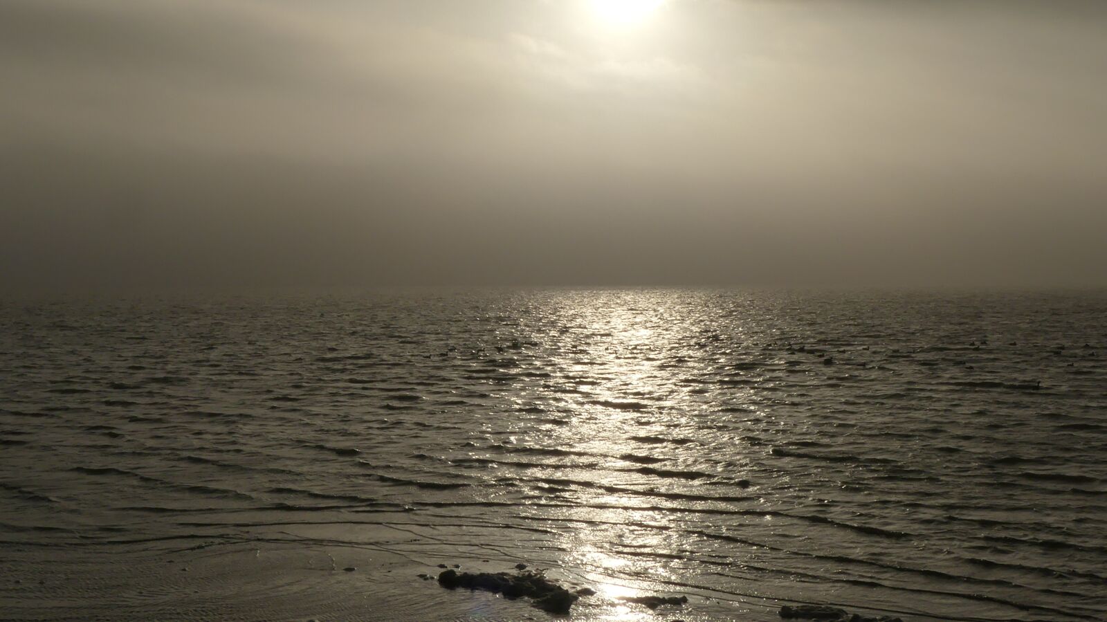 Panasonic Lumix DMC-FZ300 sample photo. Foggy, sundown, sea photography