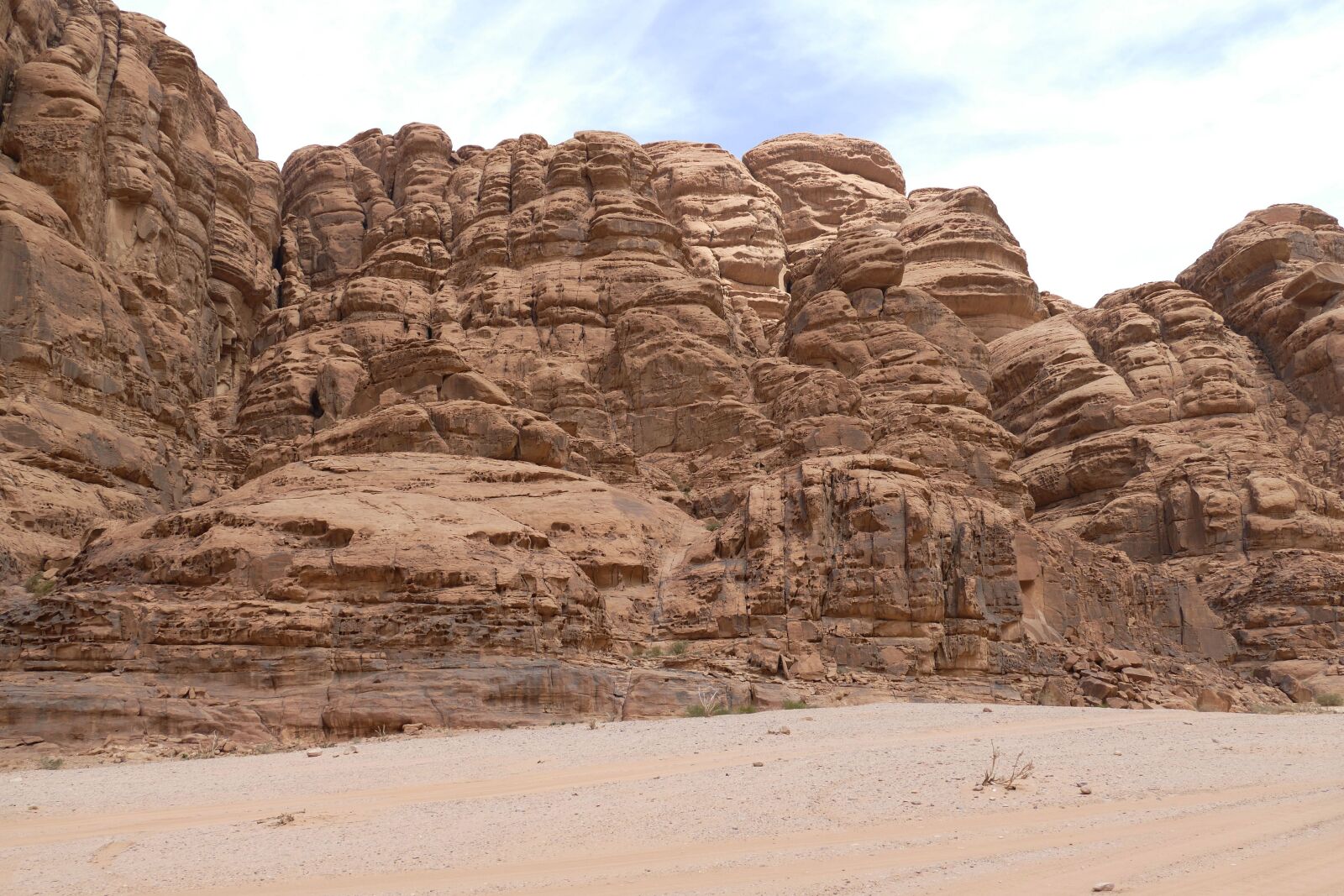 Panasonic Lumix DMC-FZ1000 sample photo. Jordan, desert, sand stone photography