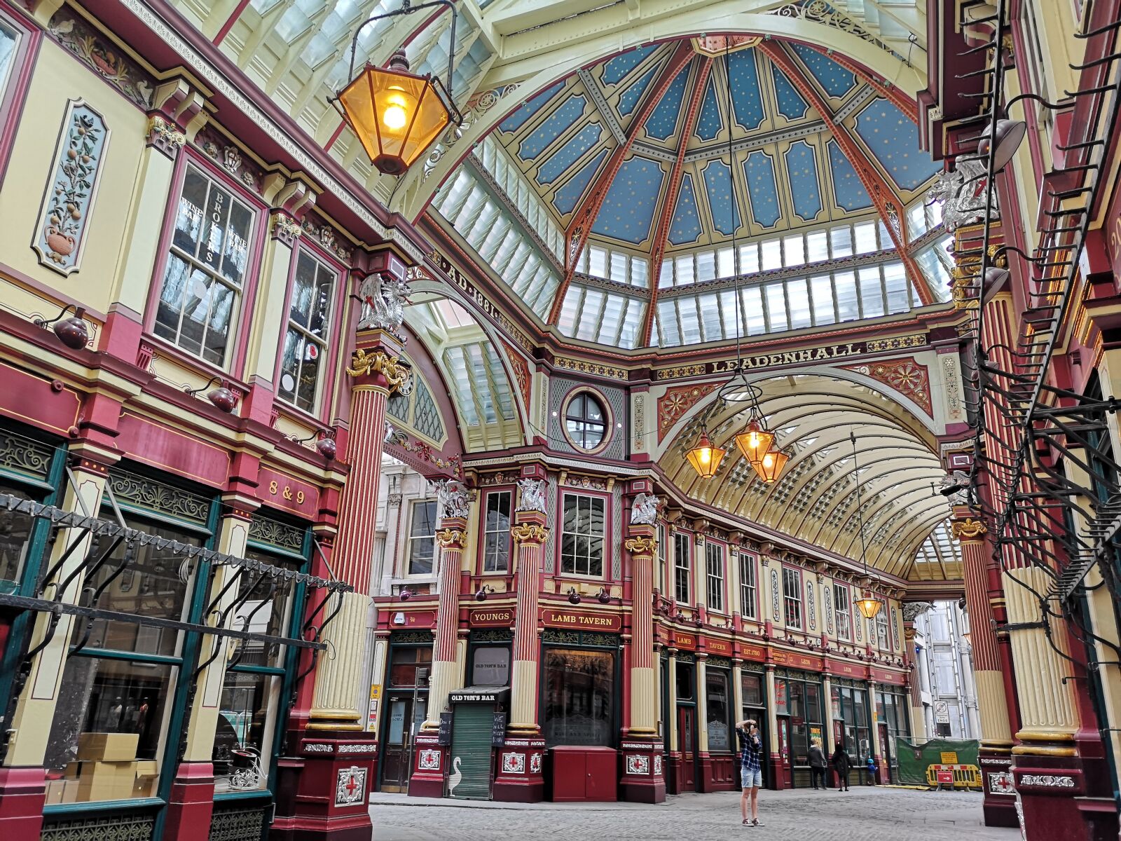 HUAWEI CLT-L09 sample photo. Leadenhall, market, arcade photography