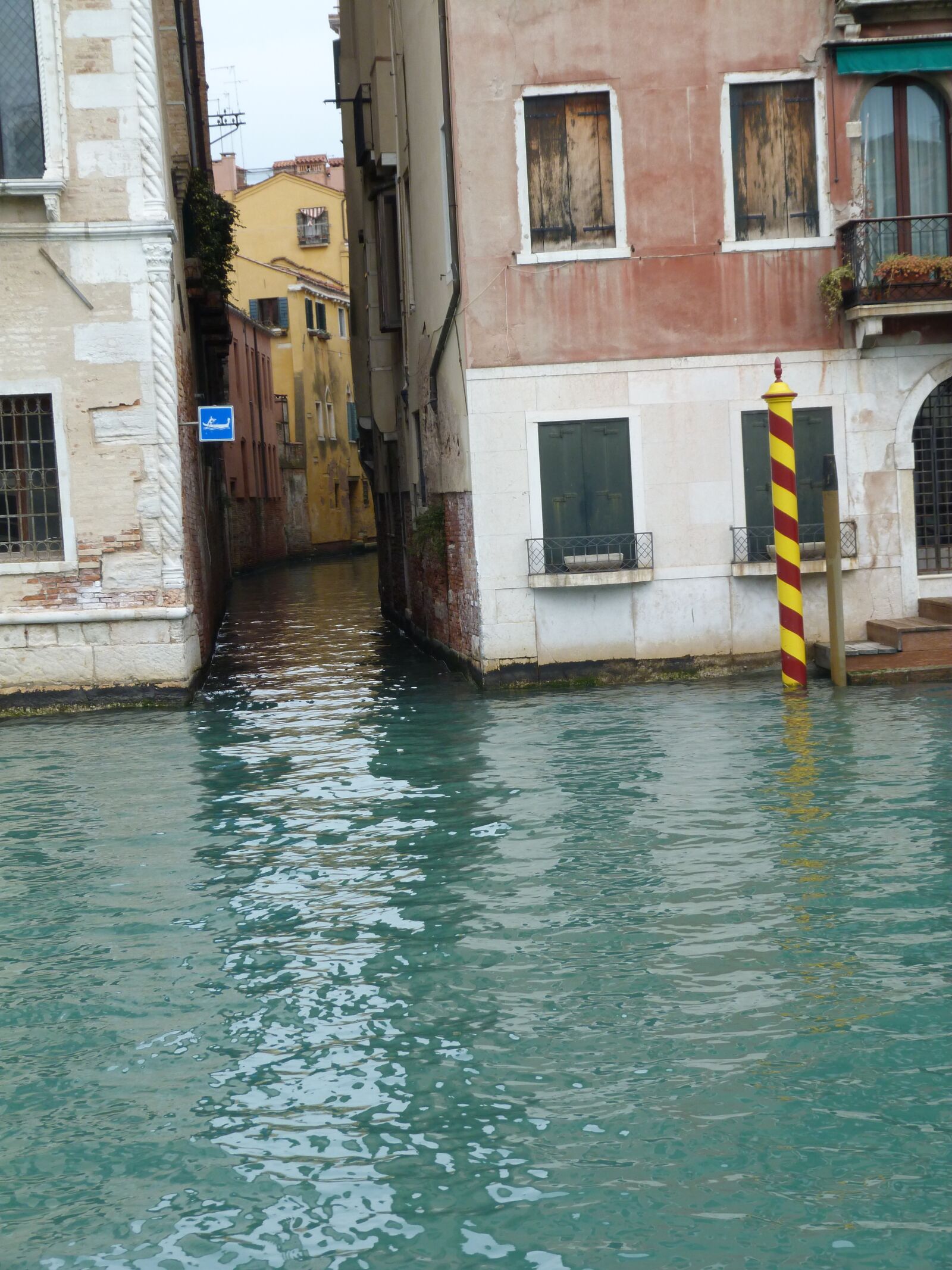 Panasonic Lumix DMC-FZ40 (Lumix DMC-FZ45) sample photo. Venice, canale grande, italy photography