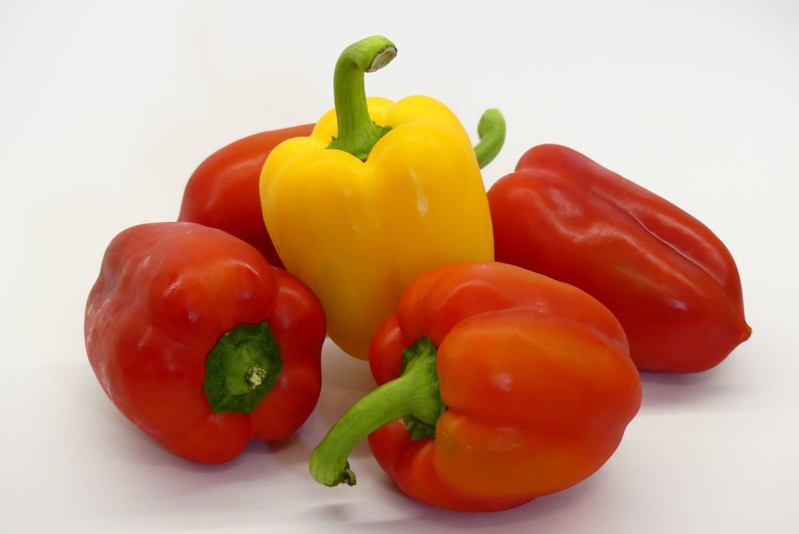 Panasonic Lumix DMC-FZ300 sample photo. Food, healthy, paprika photography