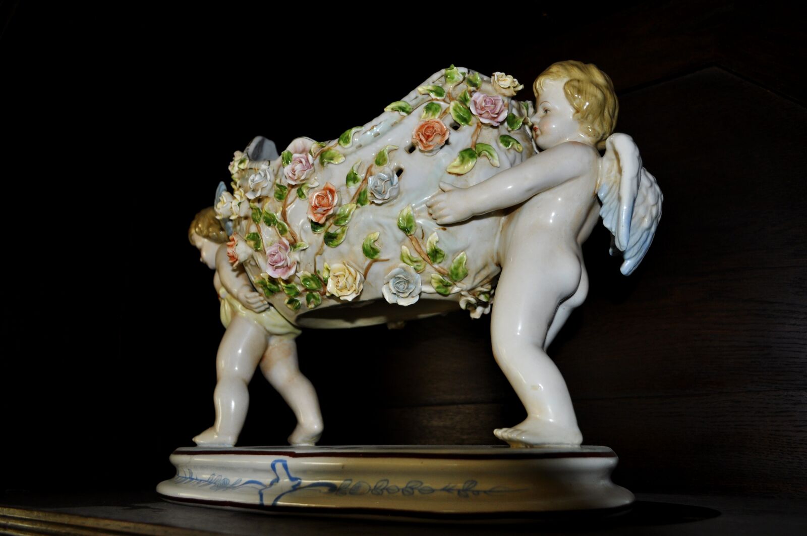 Nikon D5000 sample photo. Porcelain, antique, old photography