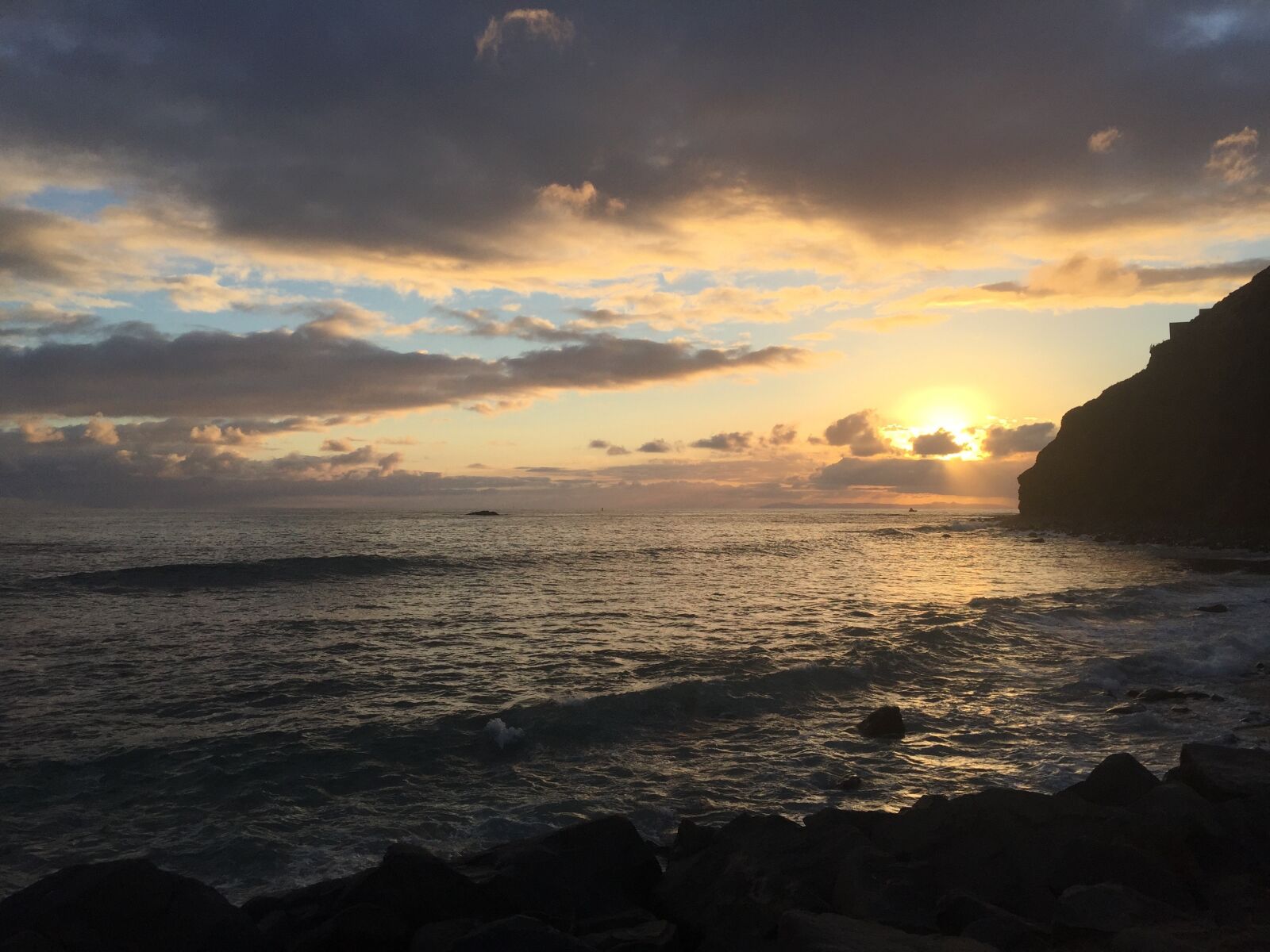 iPhone 6 back camera 4.15mm f/2.2 sample photo. Evening sunset, inspirational, clouds photography
