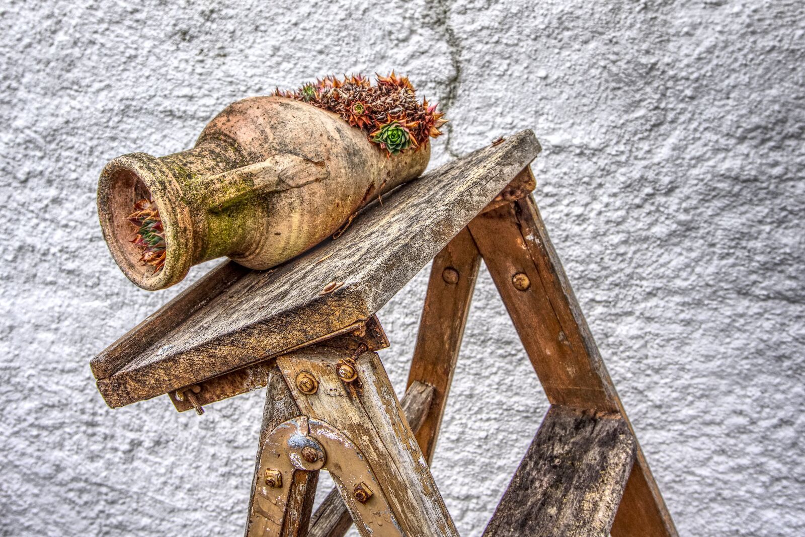 Sony a6000 sample photo. Vase, broken, decoration photography