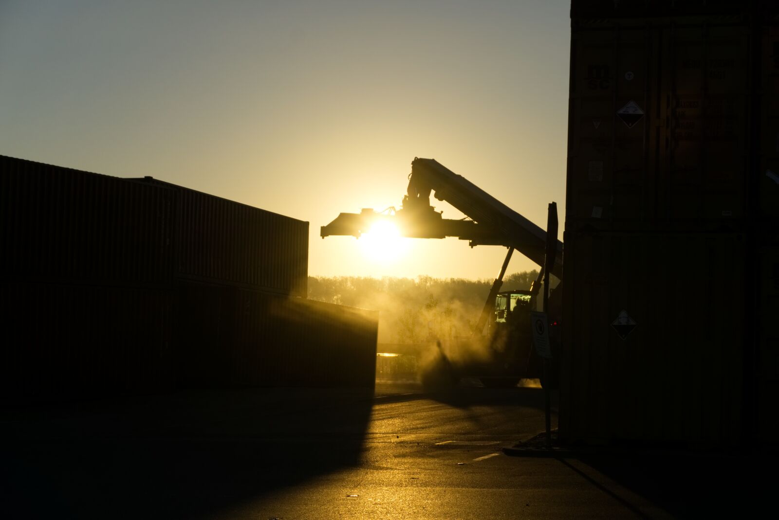 Sony a6000 sample photo. Container, loading crane, fog photography