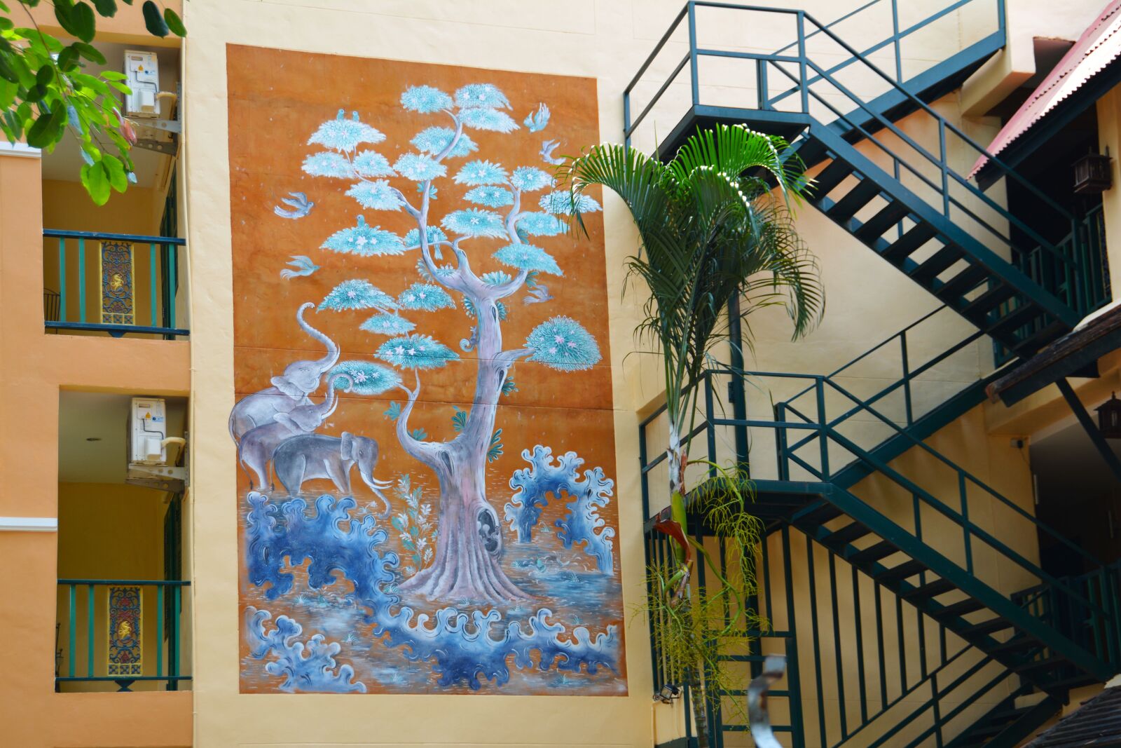 Nikon D5200 sample photo. Wall art, street art photography