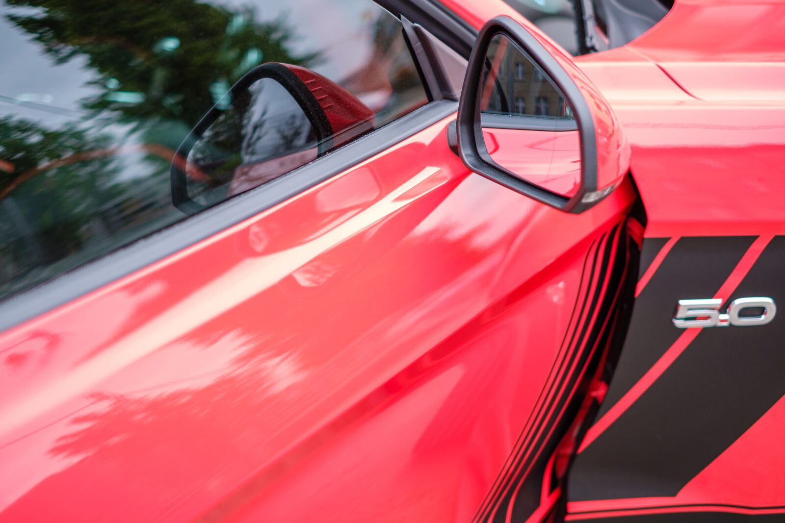 Fujifilm X-T2 + Fujifilm XF 35mm F1.4 R sample photo. Mustang, gt, red photography