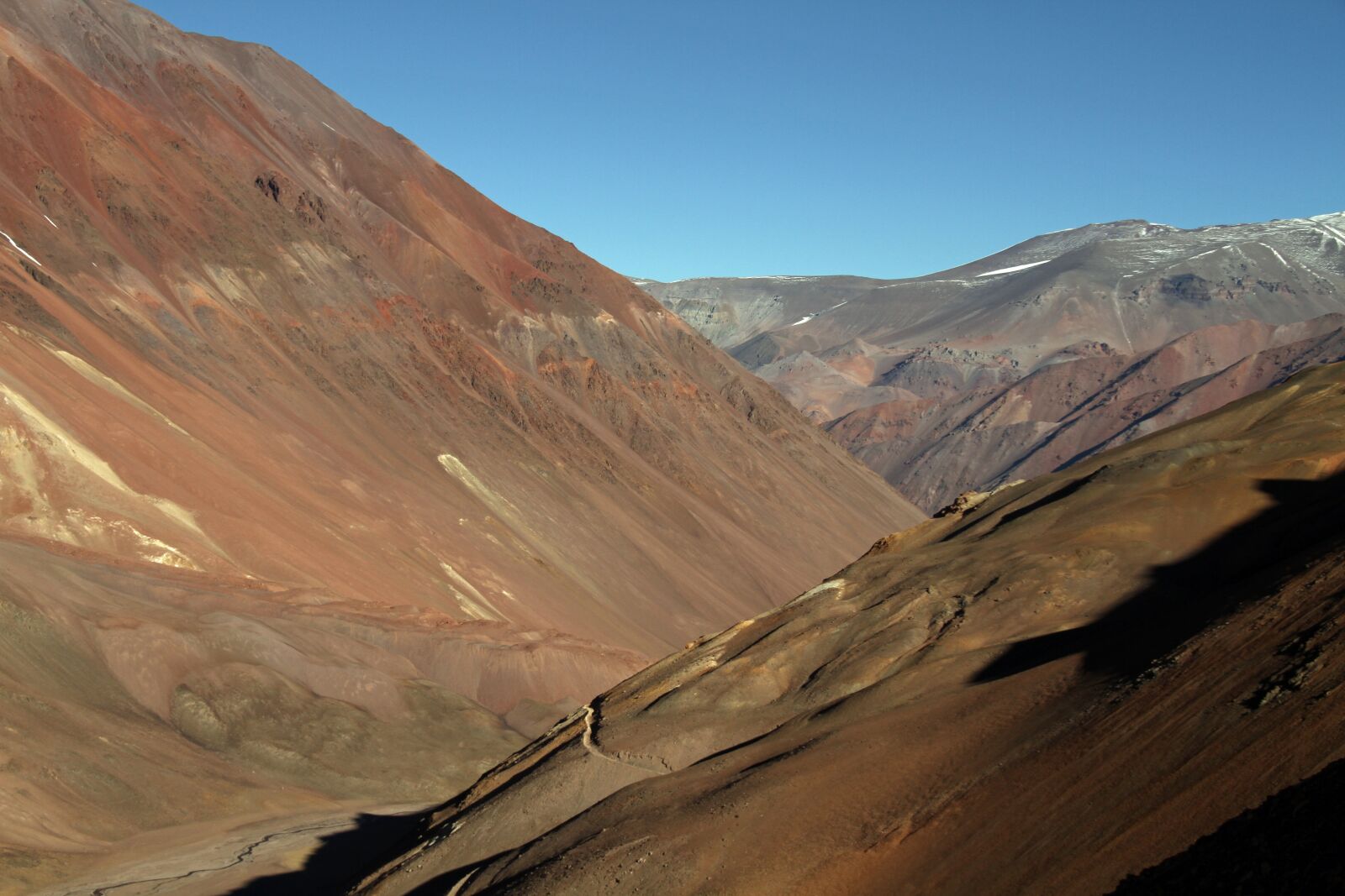 Canon EOS 7D sample photo. Mountain, colourful, red photography