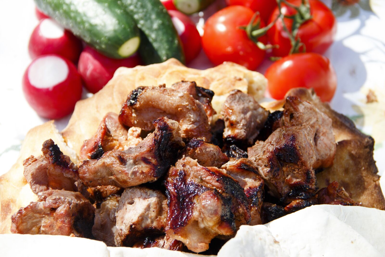 Canon EOS 650D (EOS Rebel T4i / EOS Kiss X6i) sample photo. Grill, meat, shish kebab photography