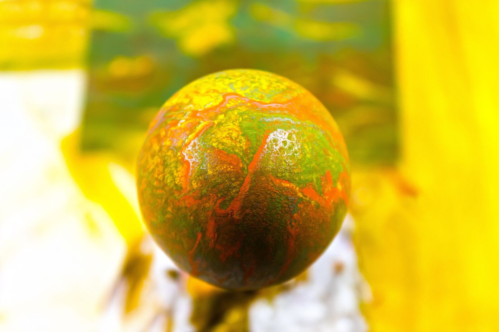 Canon EOS 1300D (EOS Rebel T6 / EOS Kiss X80) sample photo. Egg, colorful, easter egg photography