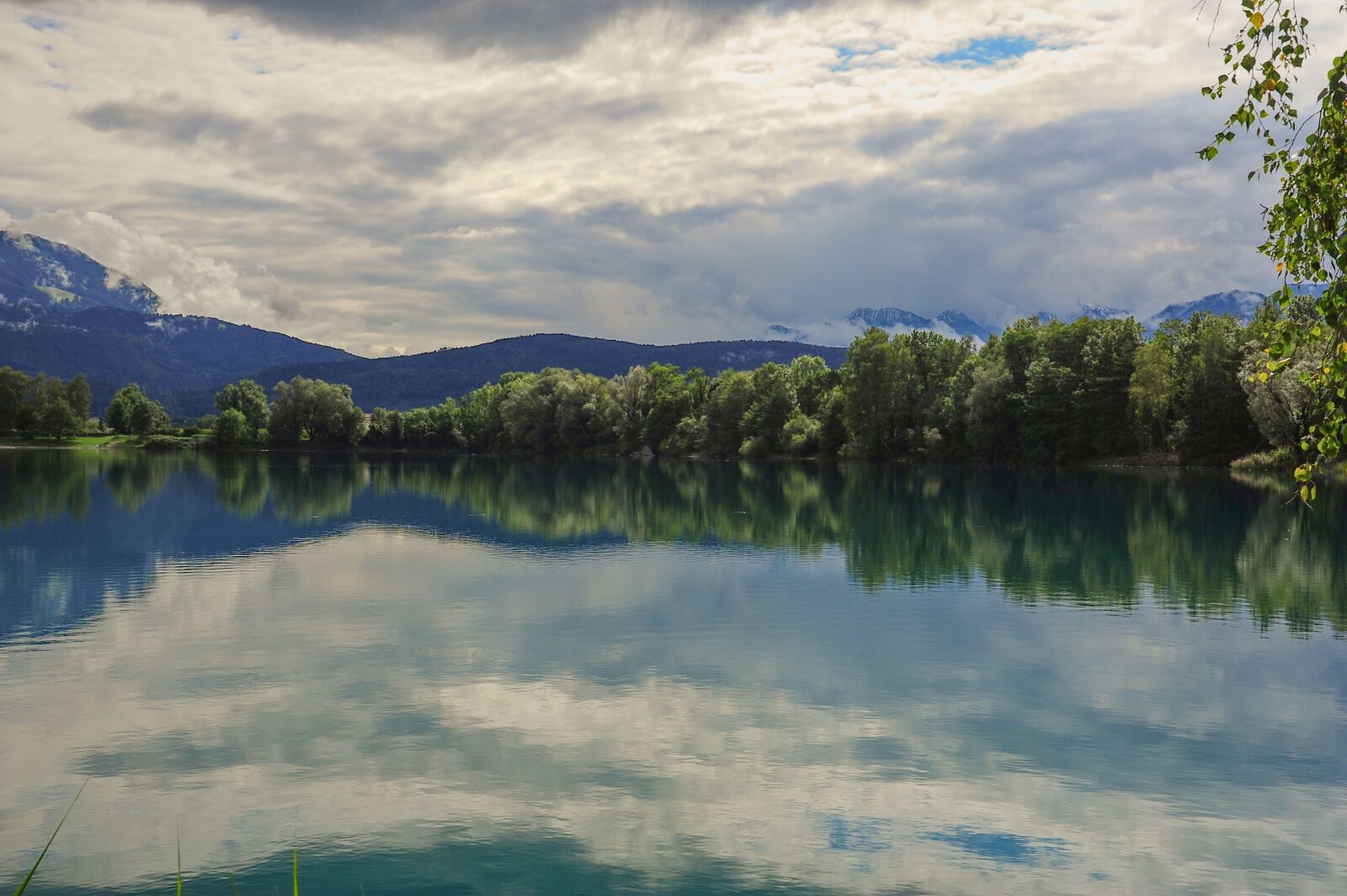 Nikon D700 sample photo. Lake, clouds, reflection photography