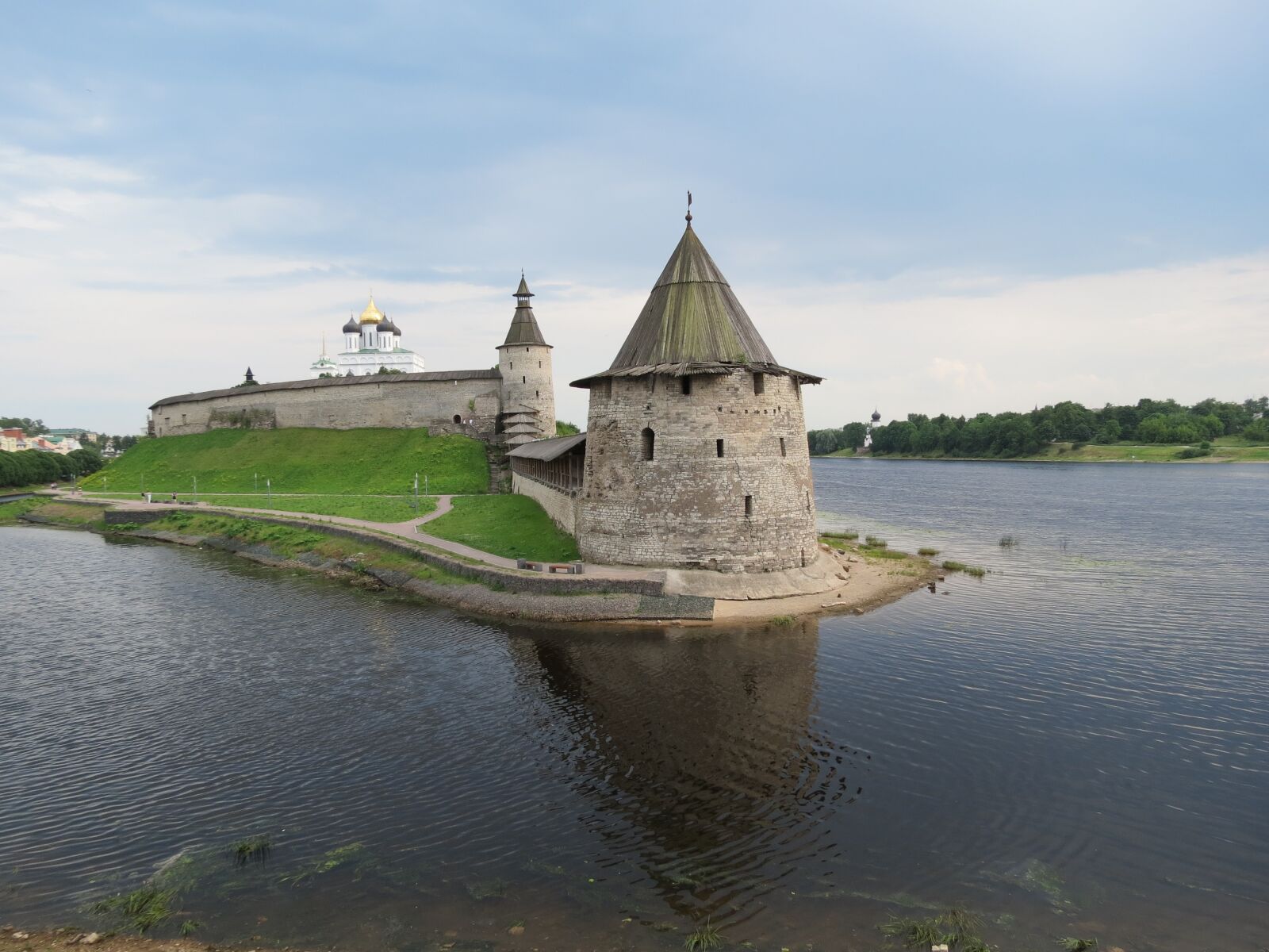 Canon PowerShot SX40 HS sample photo. Pskov, the kremlin, russia photography