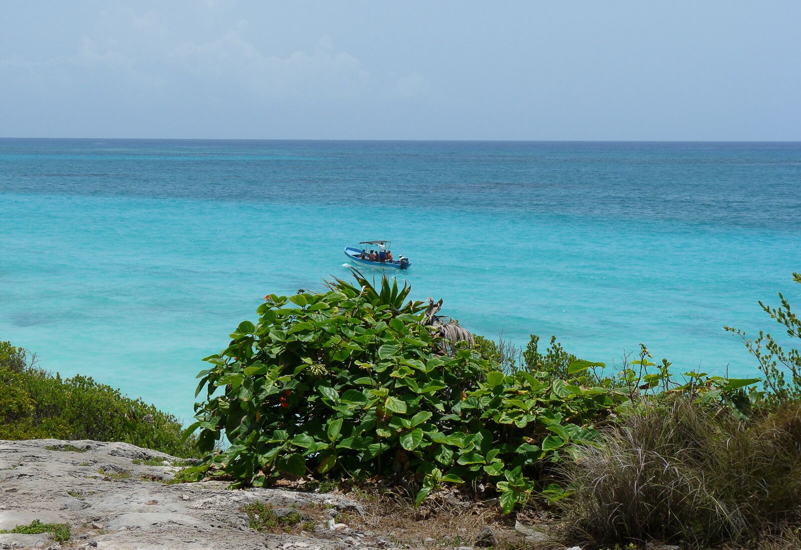Panasonic Lumix DMC-FZ28 sample photo. Mexico, yucatan, boat photography