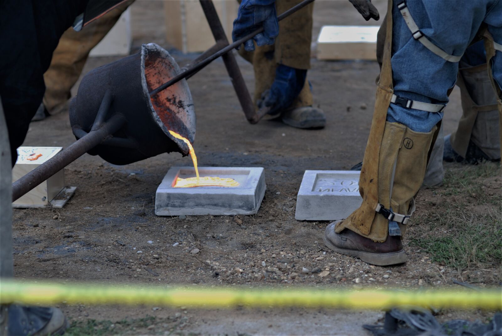 Nikon D80 sample photo. Iron pour, iron, pour photography