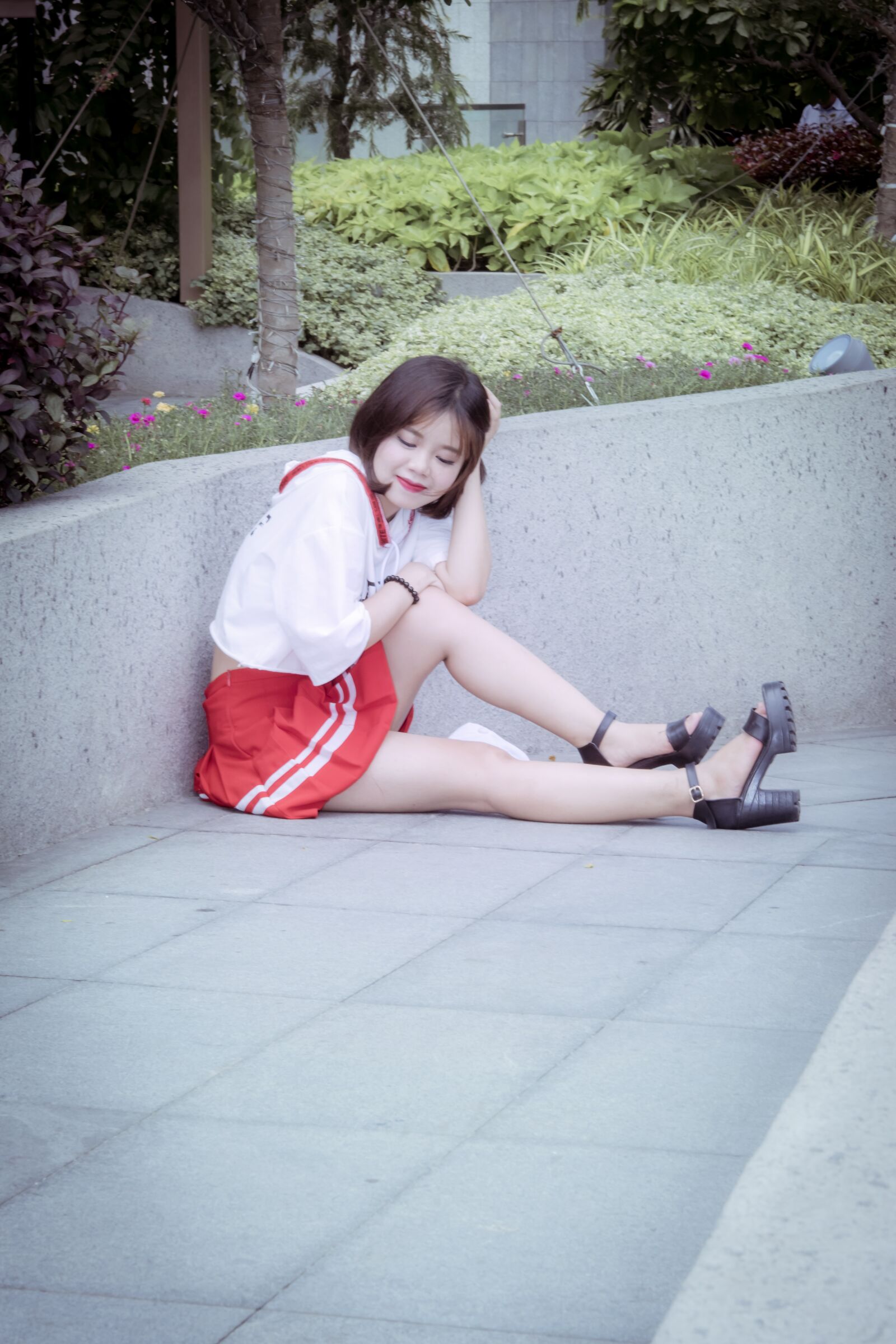 Nikon D3300 sample photo. Young girl, red skirt photography